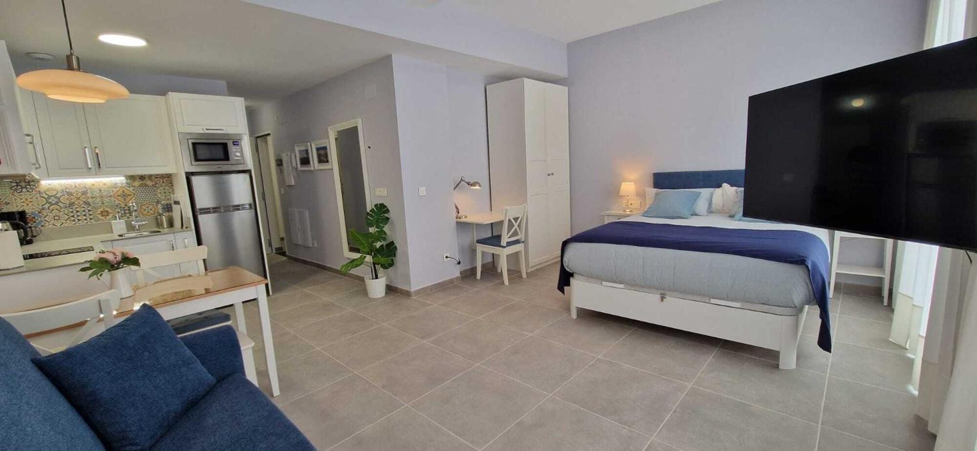 Estudio con Balcón