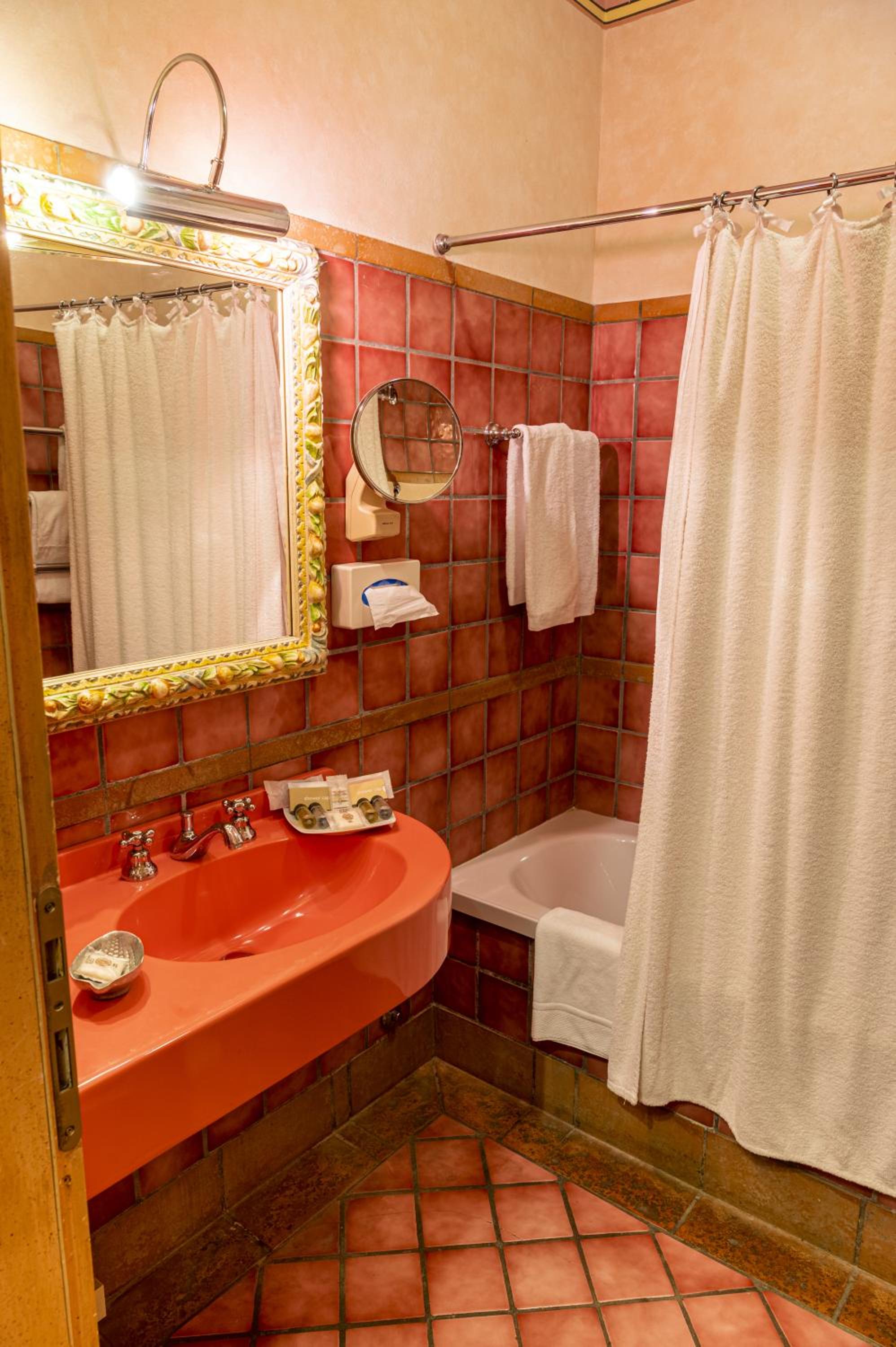 Standard Single Room photo 2