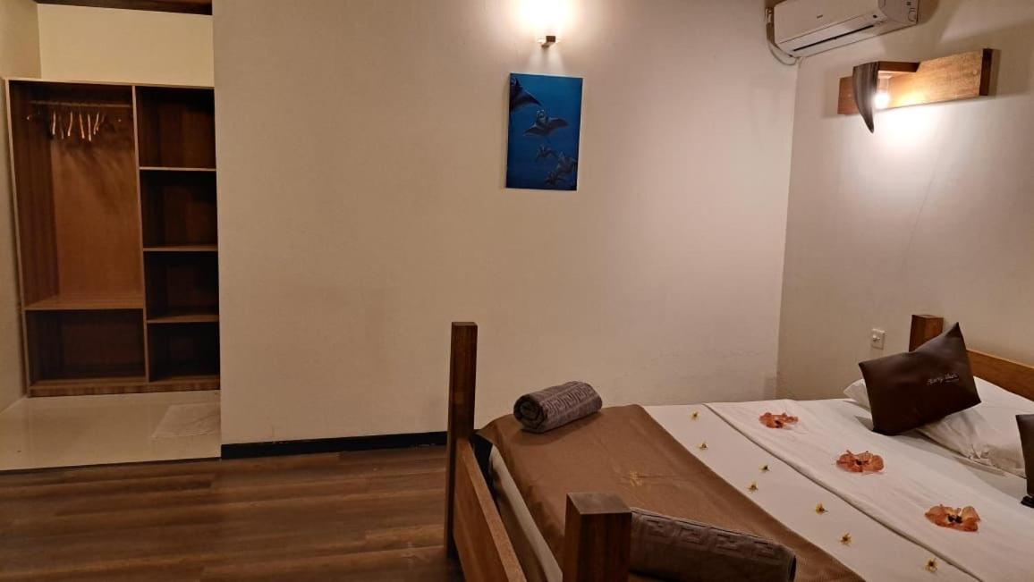Family Room - Photo 4