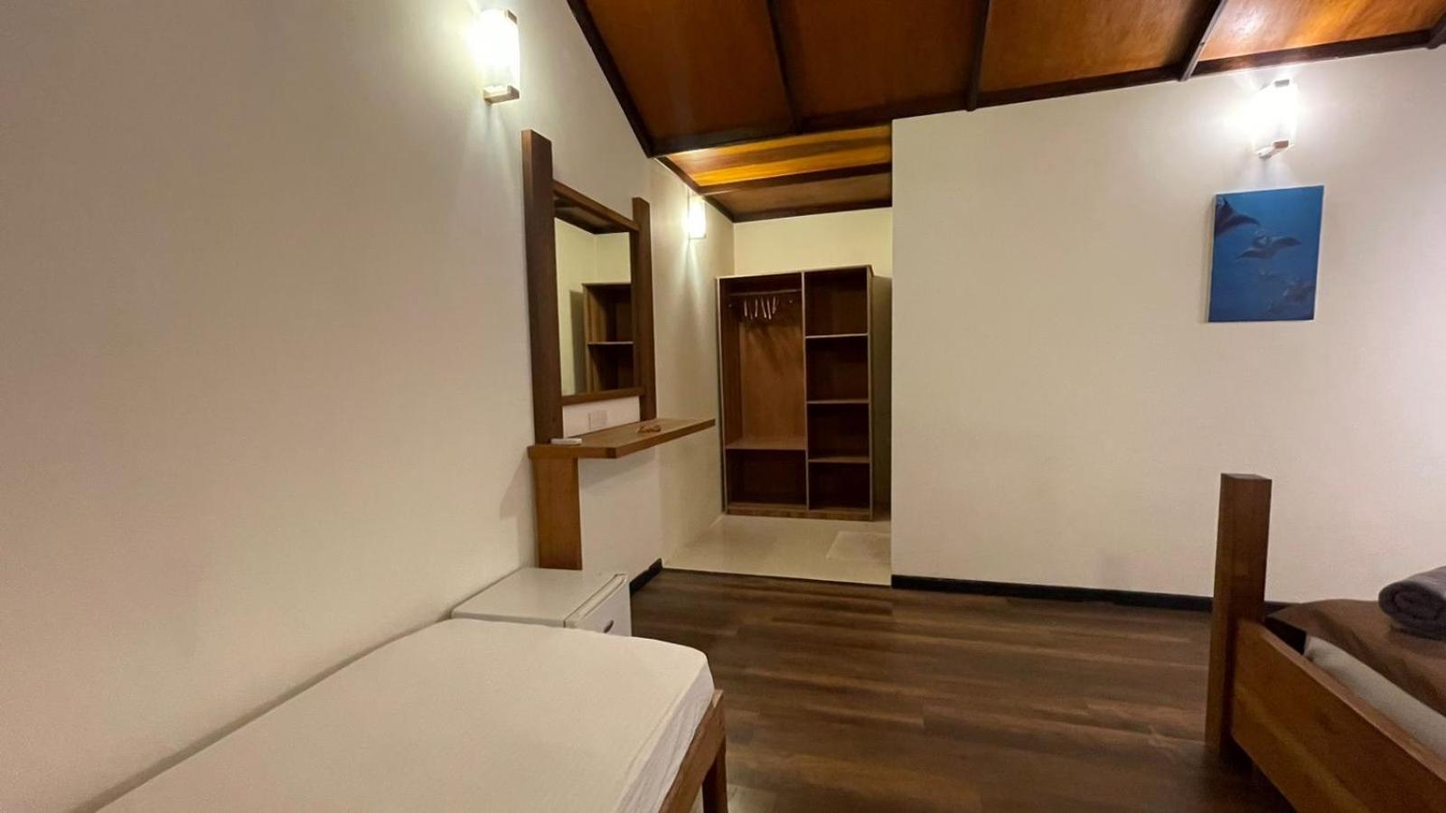Family Room - Photo 22