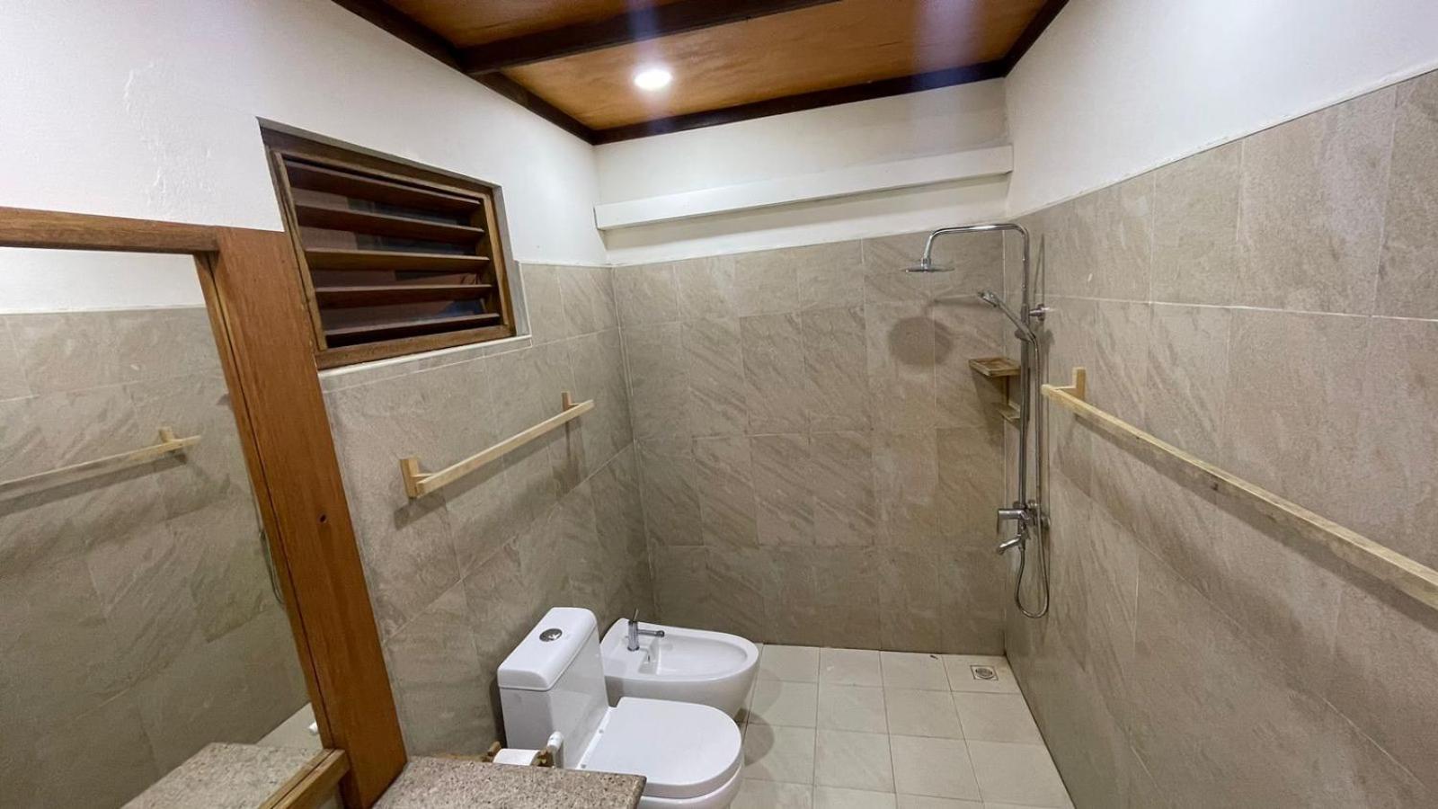 Family Room - Photo 24