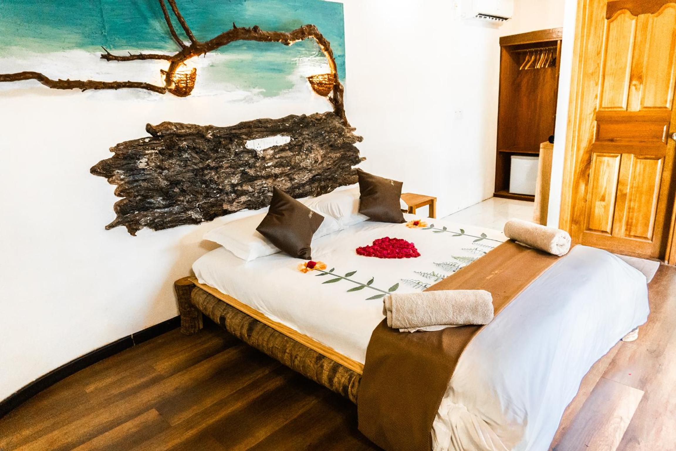 Large Double Room photo 3