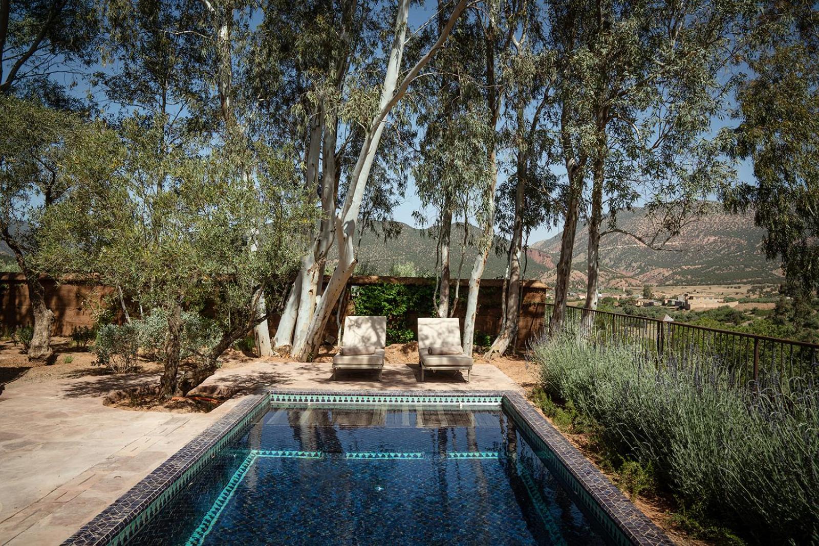 Villa with Private Pool - Photo 17