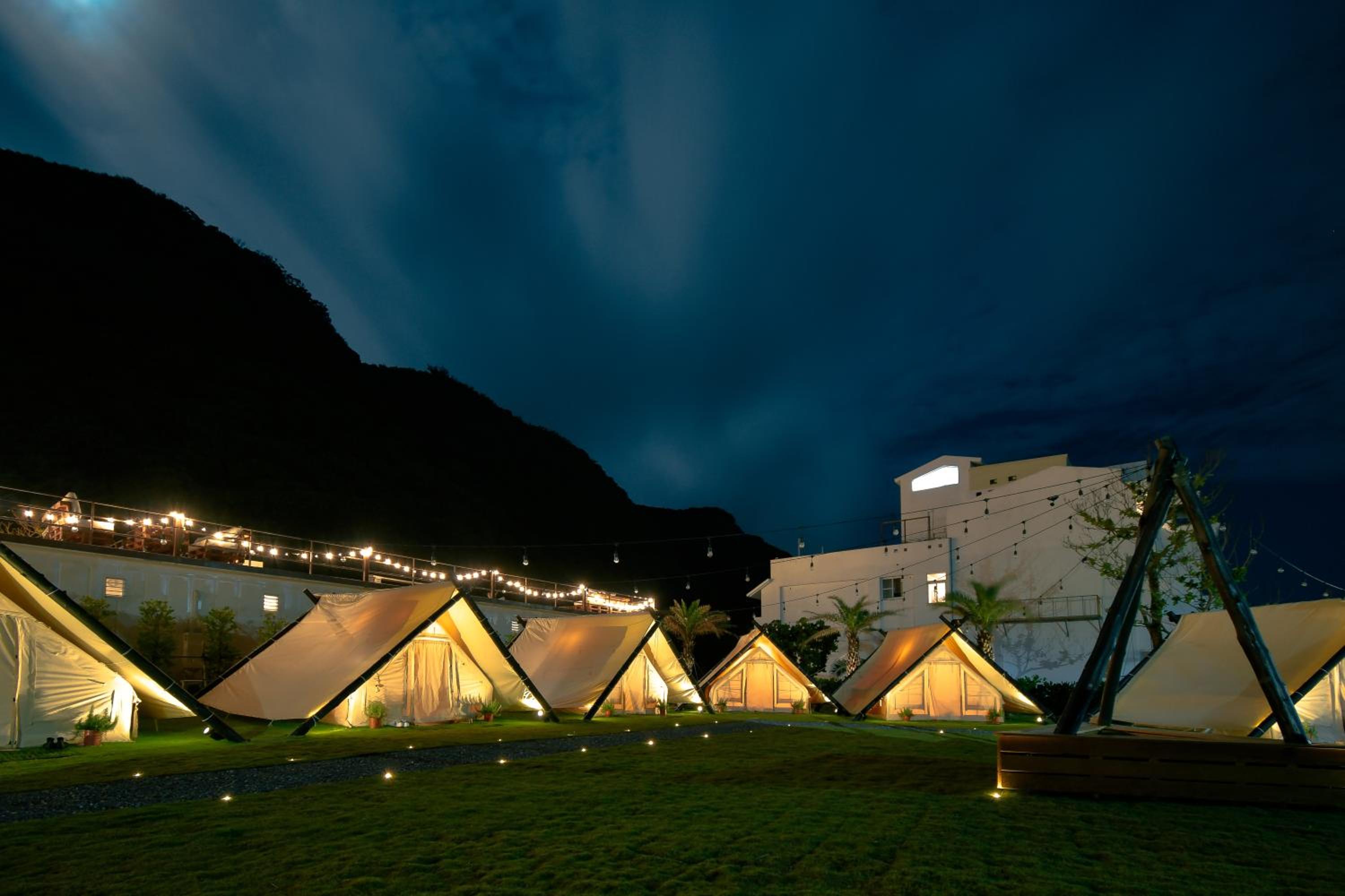 Tent - Photo 1
