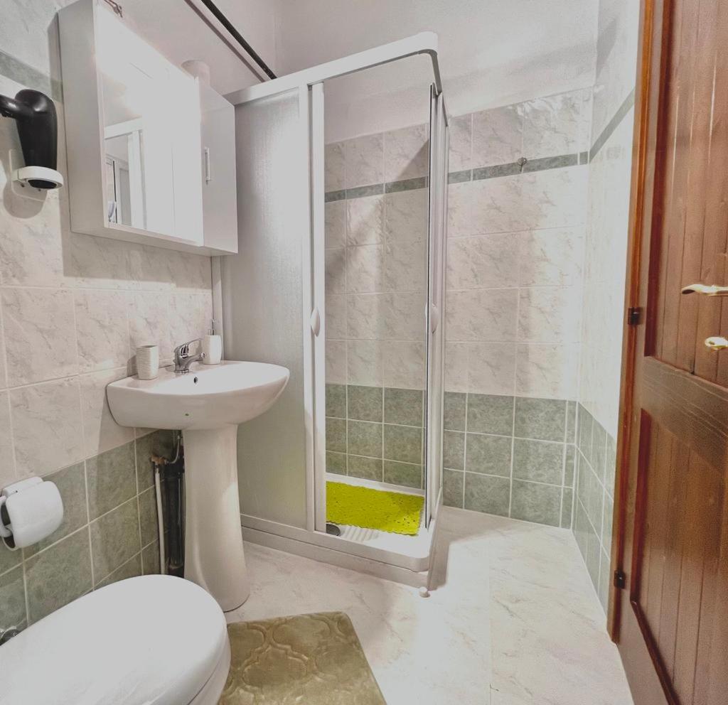 Double or Twin Room photo 2
