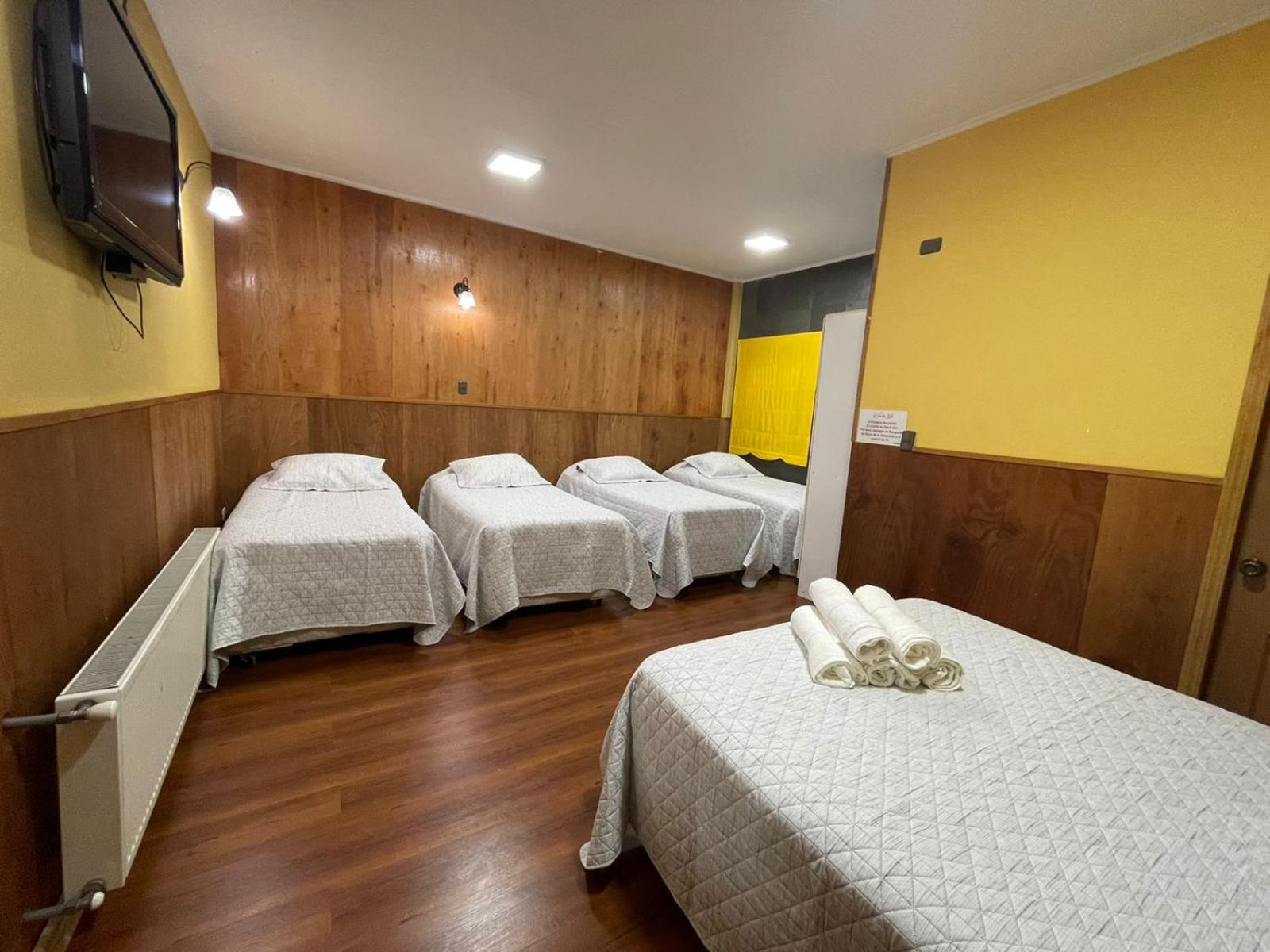 Quadruple Room with Bathroom photo 3