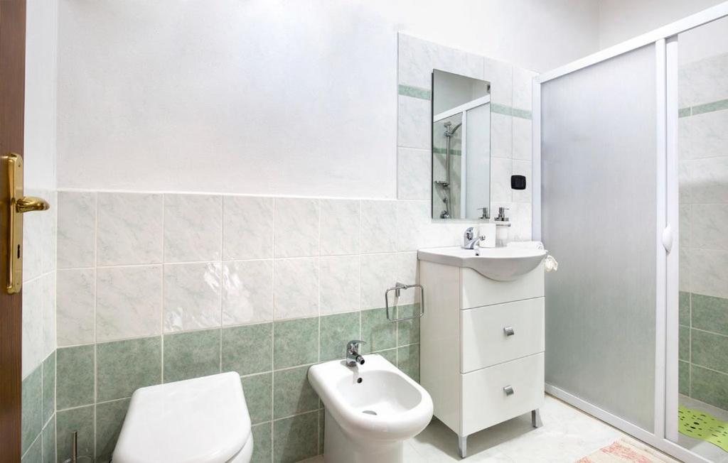 Double or Twin Room with Sea View photo 3