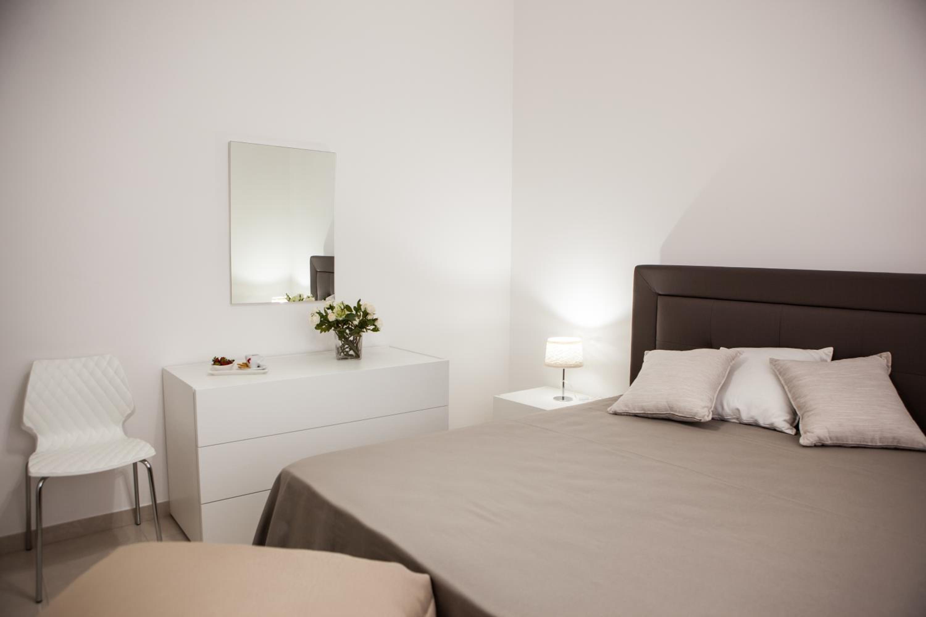 Superior Deluxe Double or Twin Room  photo 2