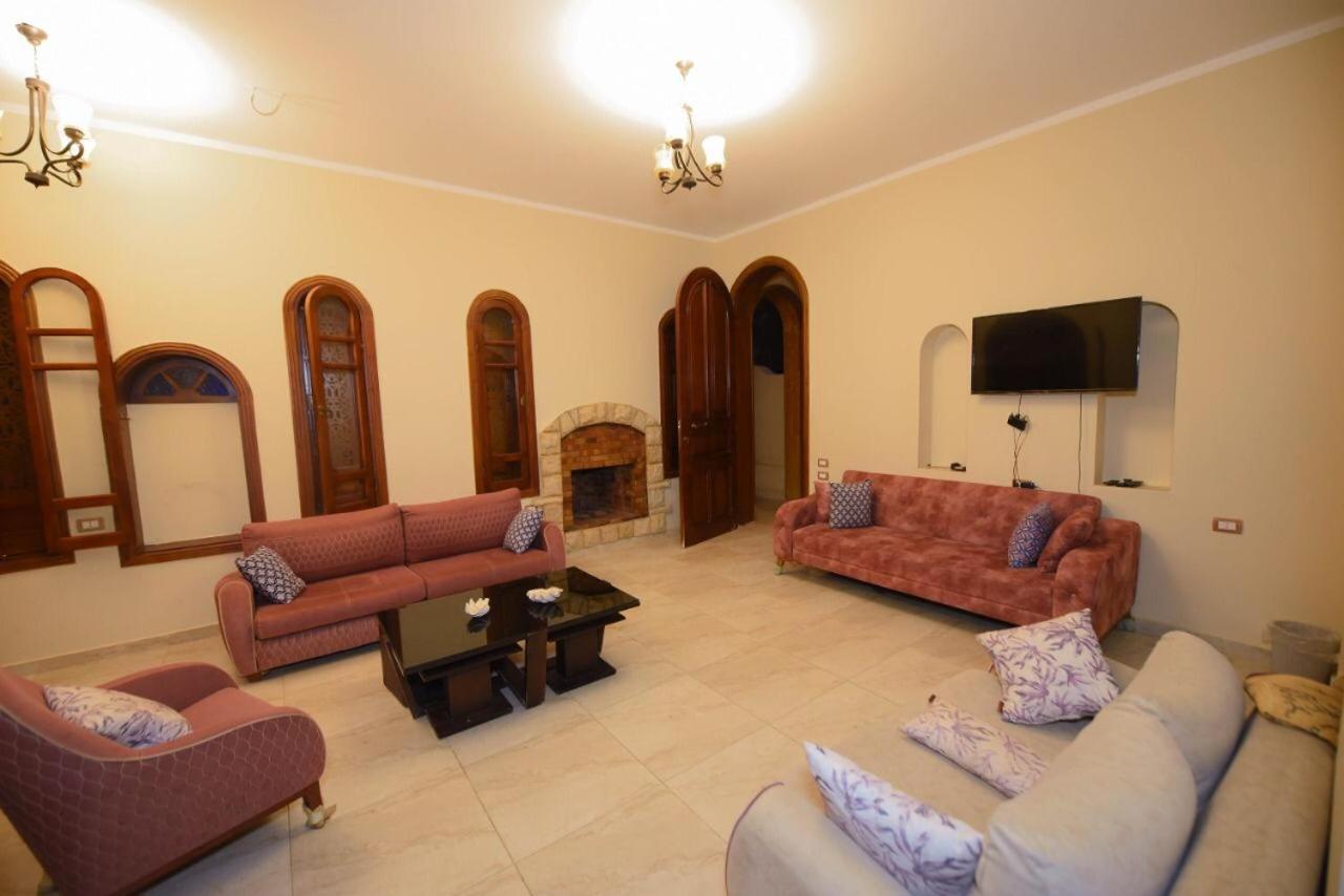 Villa photo 1