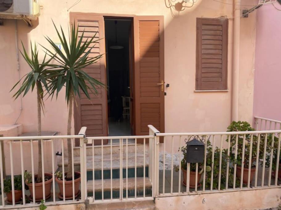 Two-Bedroom House photo 3