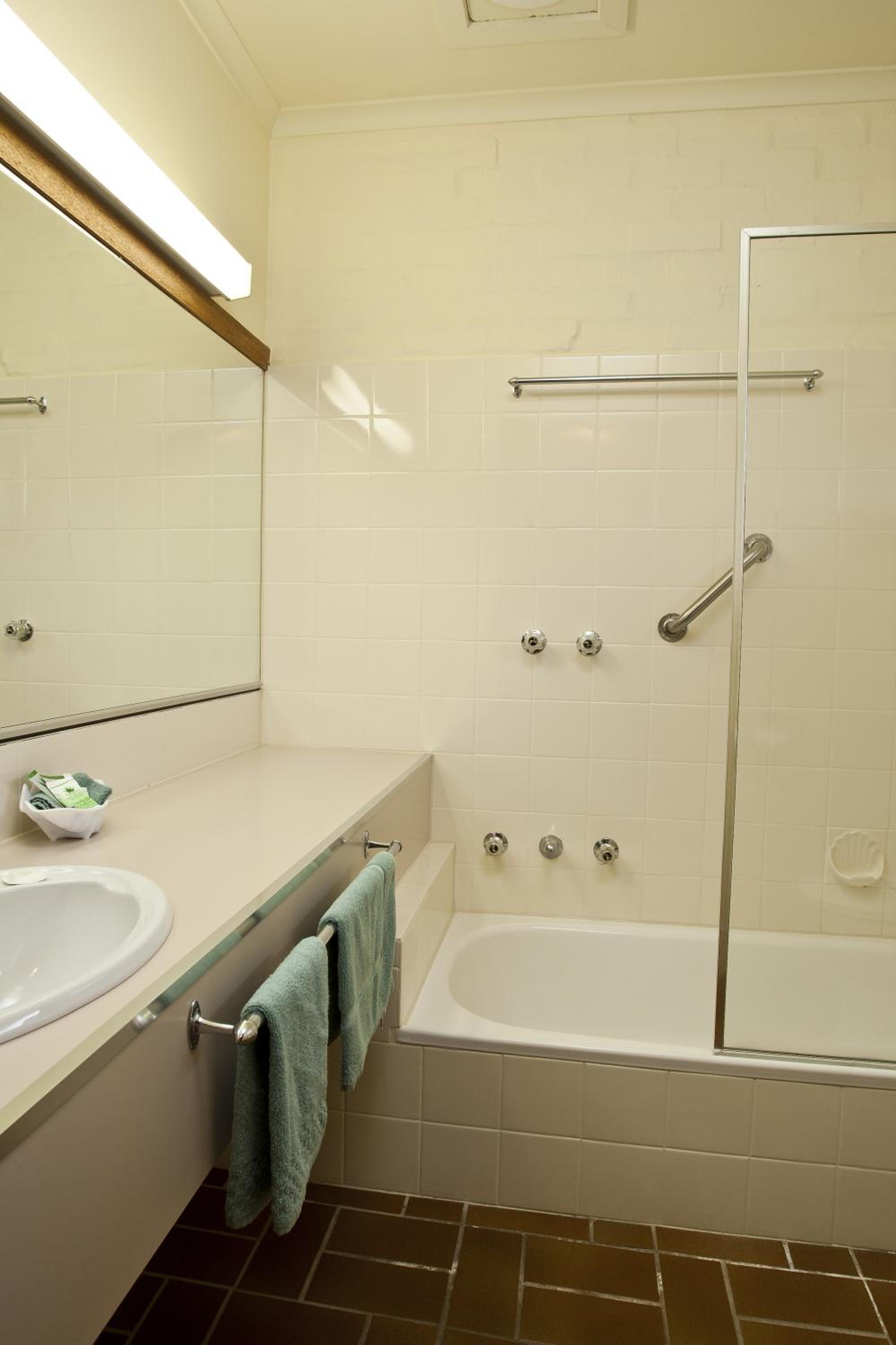 Standard Triple Room photo 2