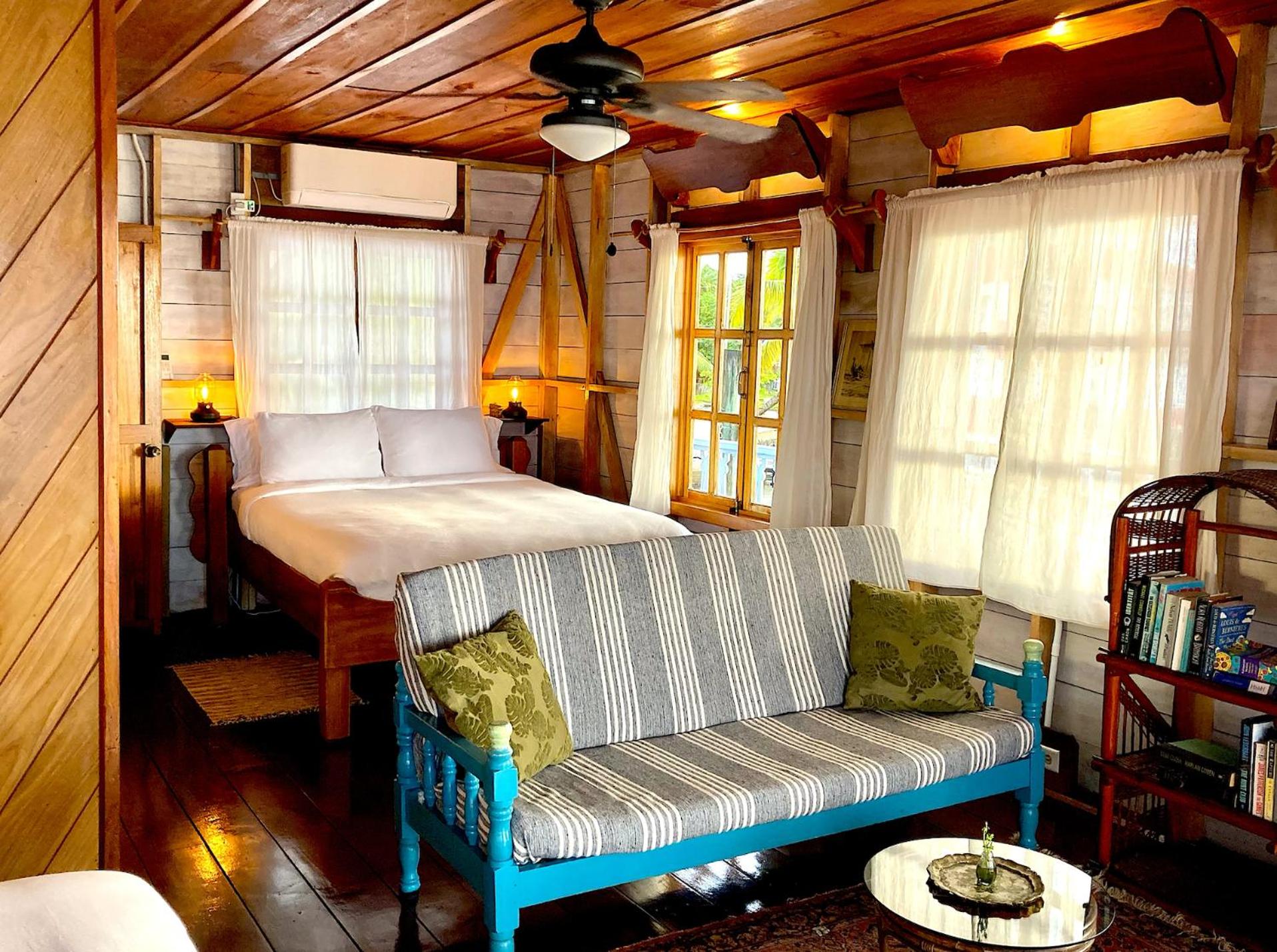 Queen Suite with Sea View