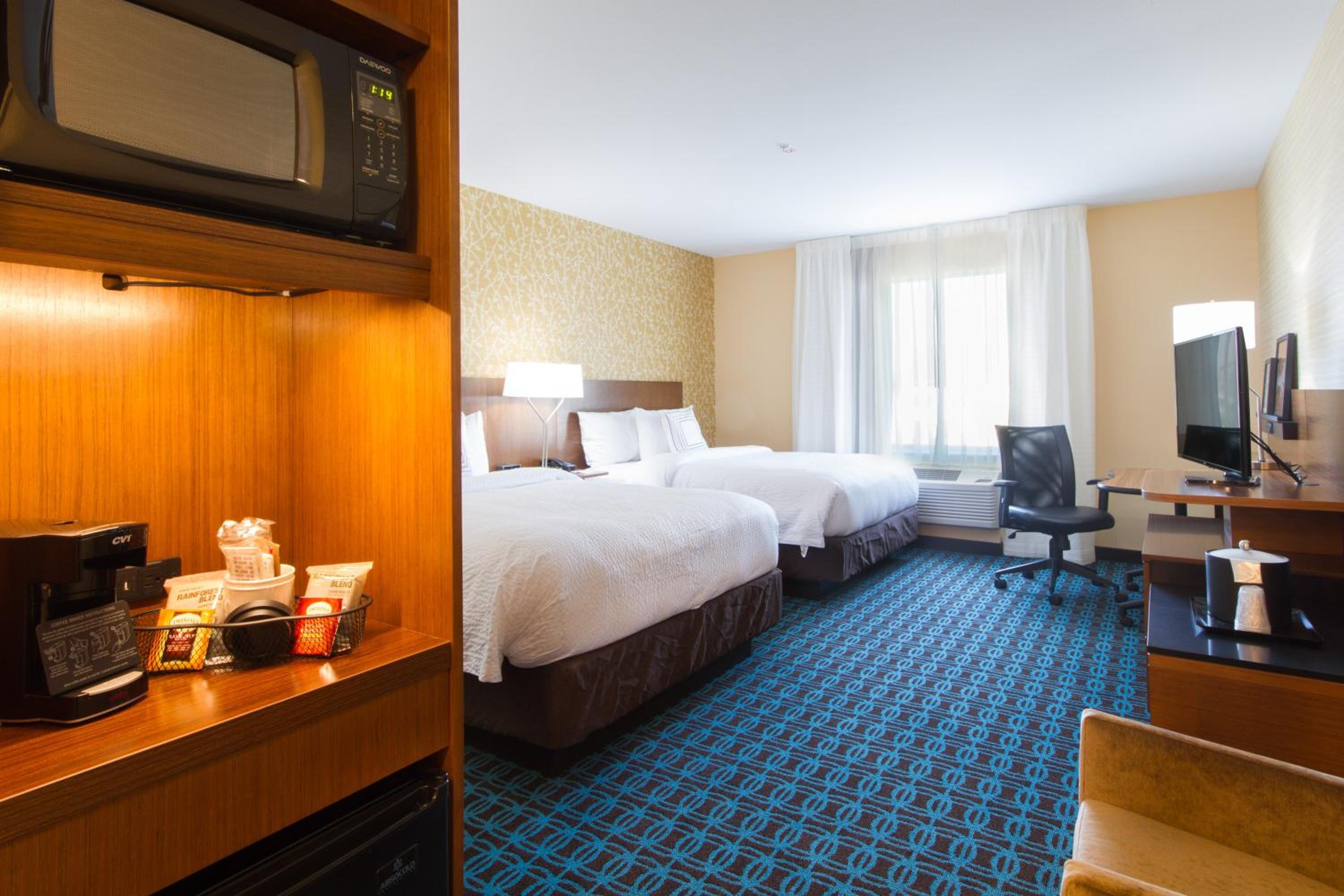 Double Queen Room - Photo 1