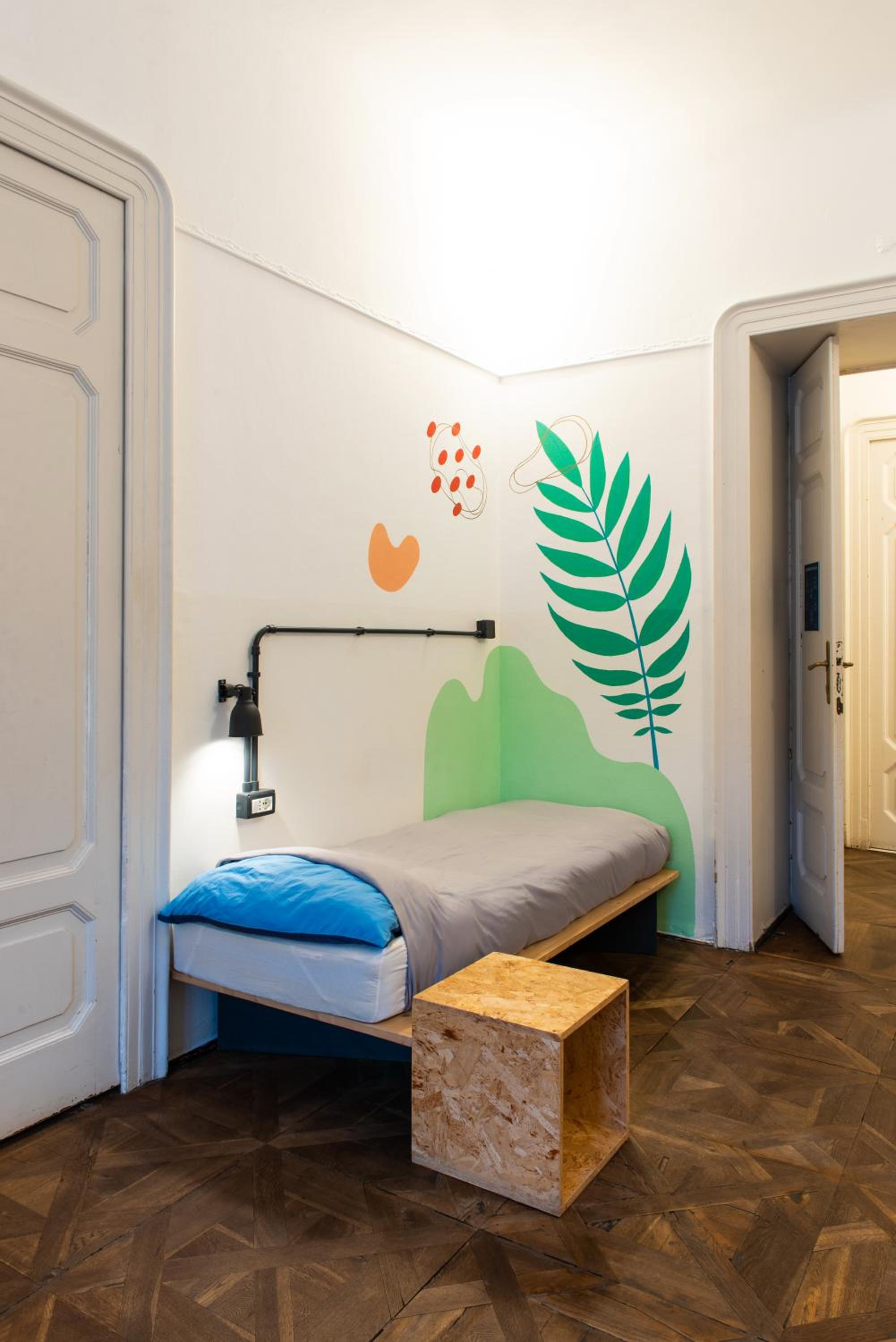 Bunk Bed In 4 Beds Mixed Dormitory Room