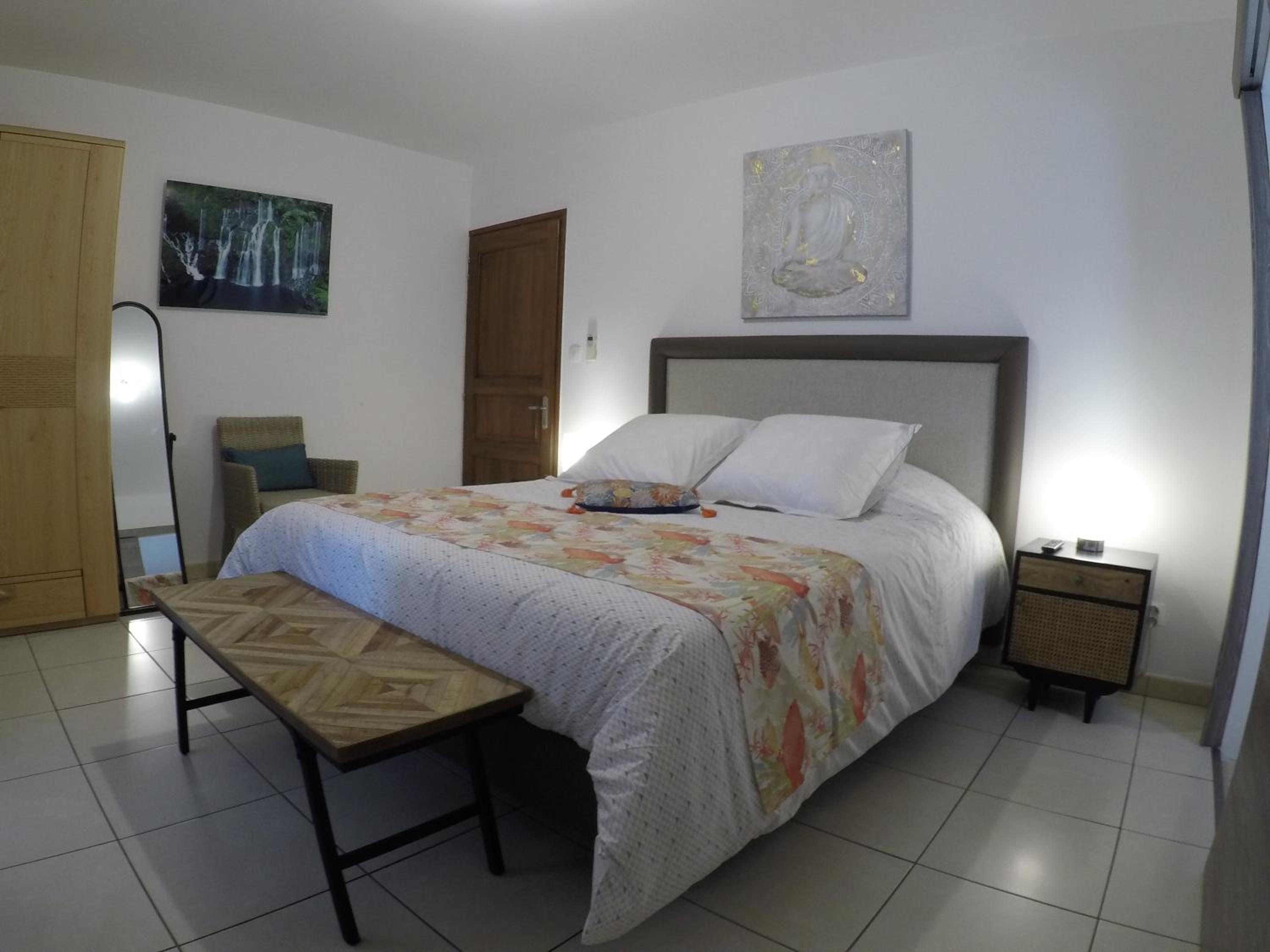 Queen Room with Pool View
