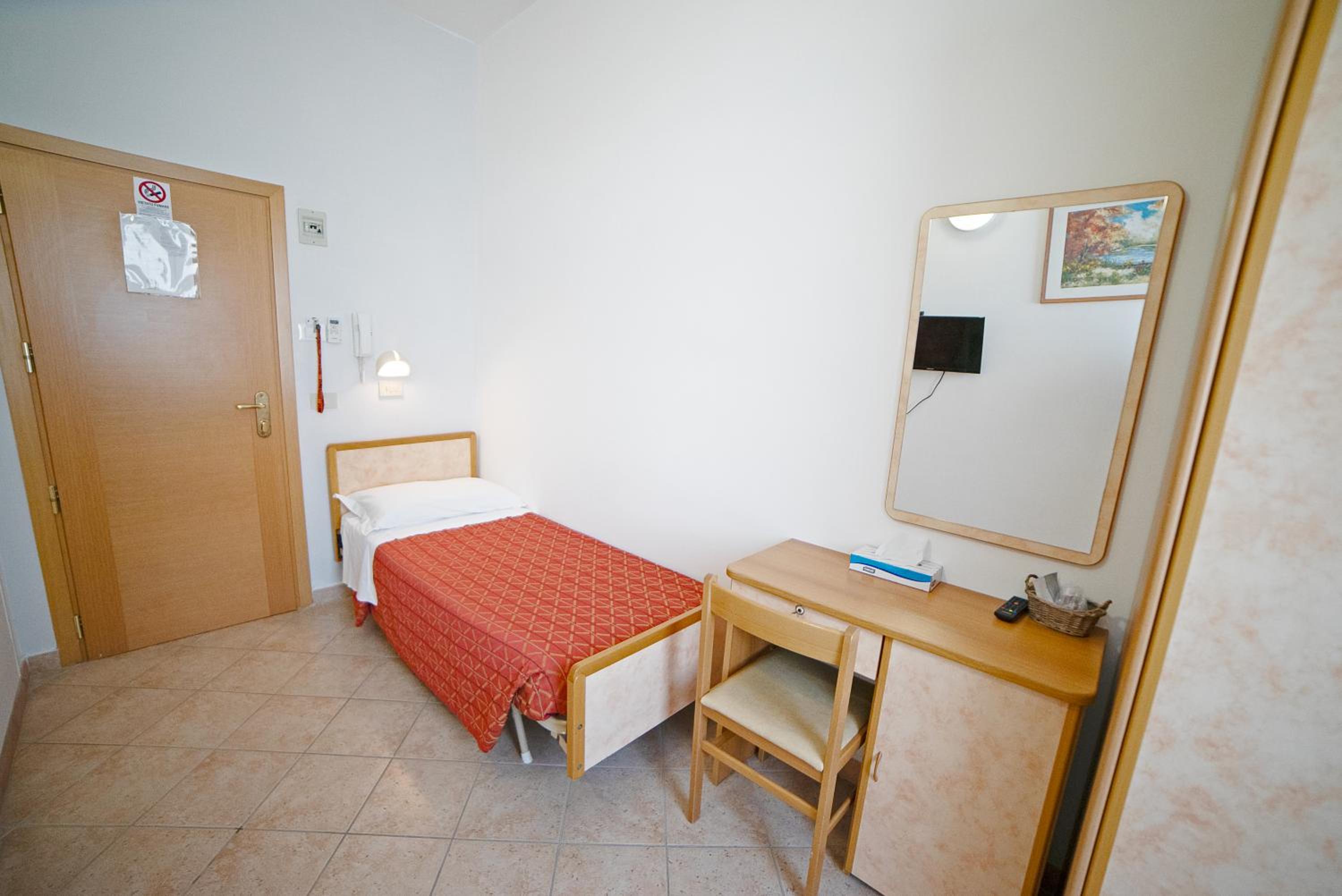 Comfort Single Room