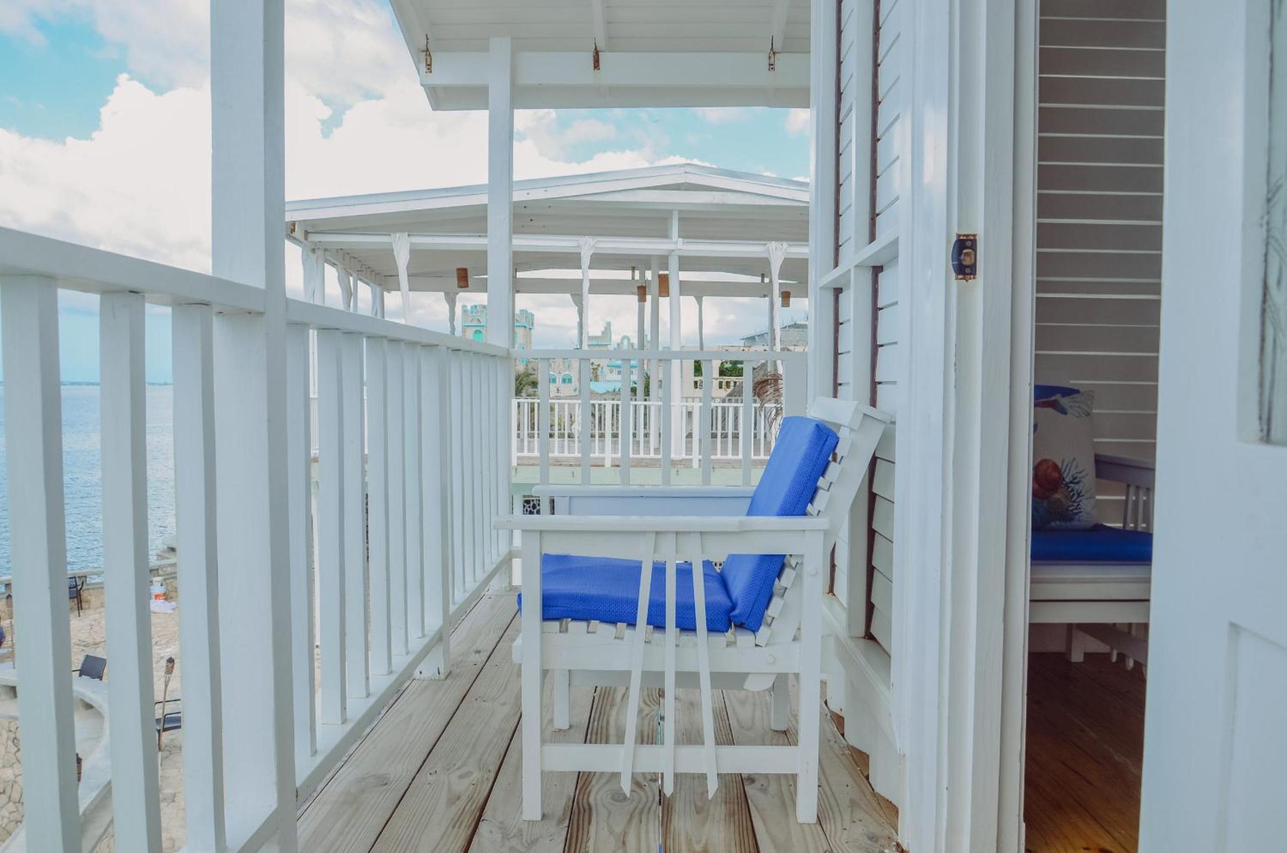 Deluxe Double Room with Balcony and Sea View photo 2