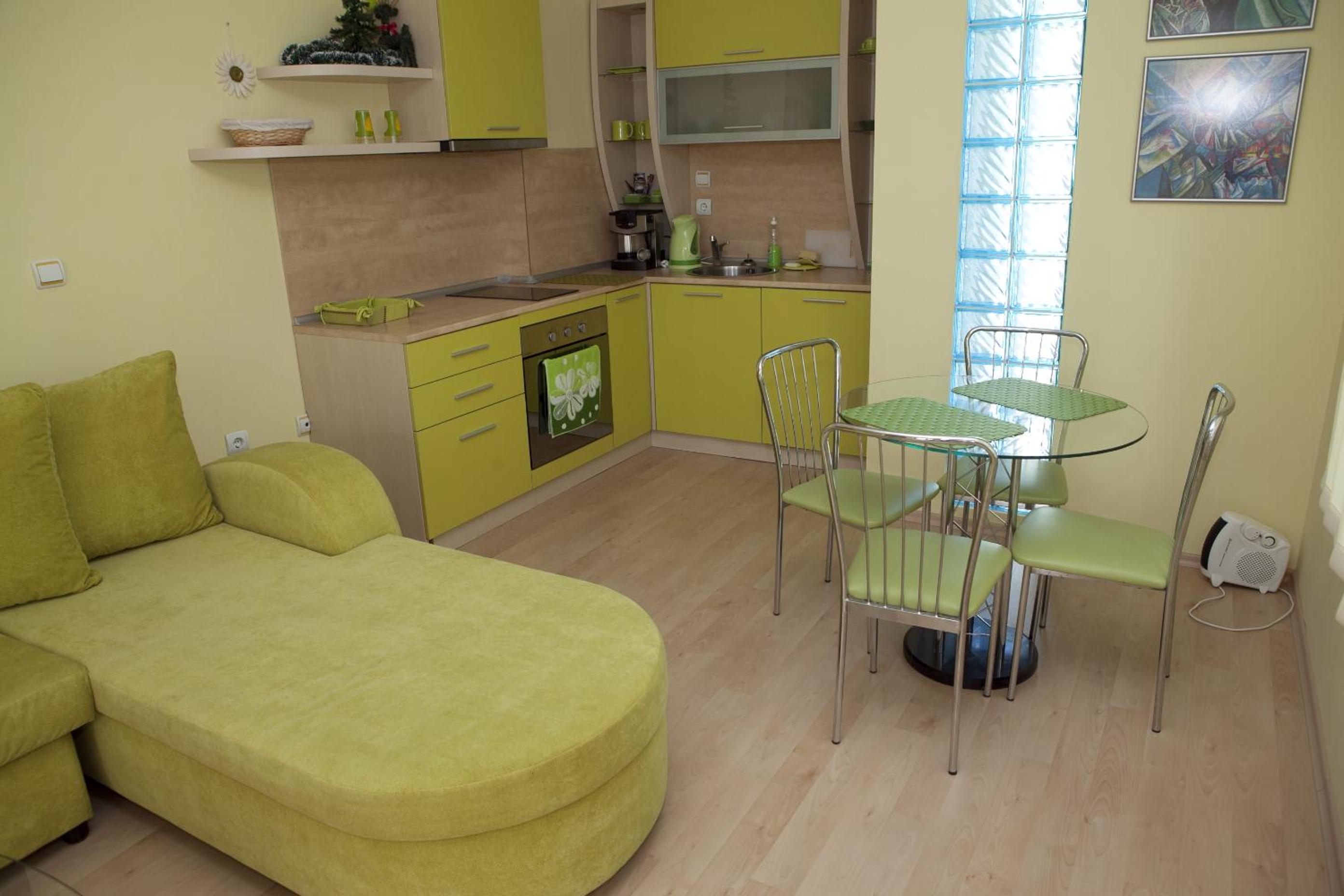 Studio Apartment photo 3