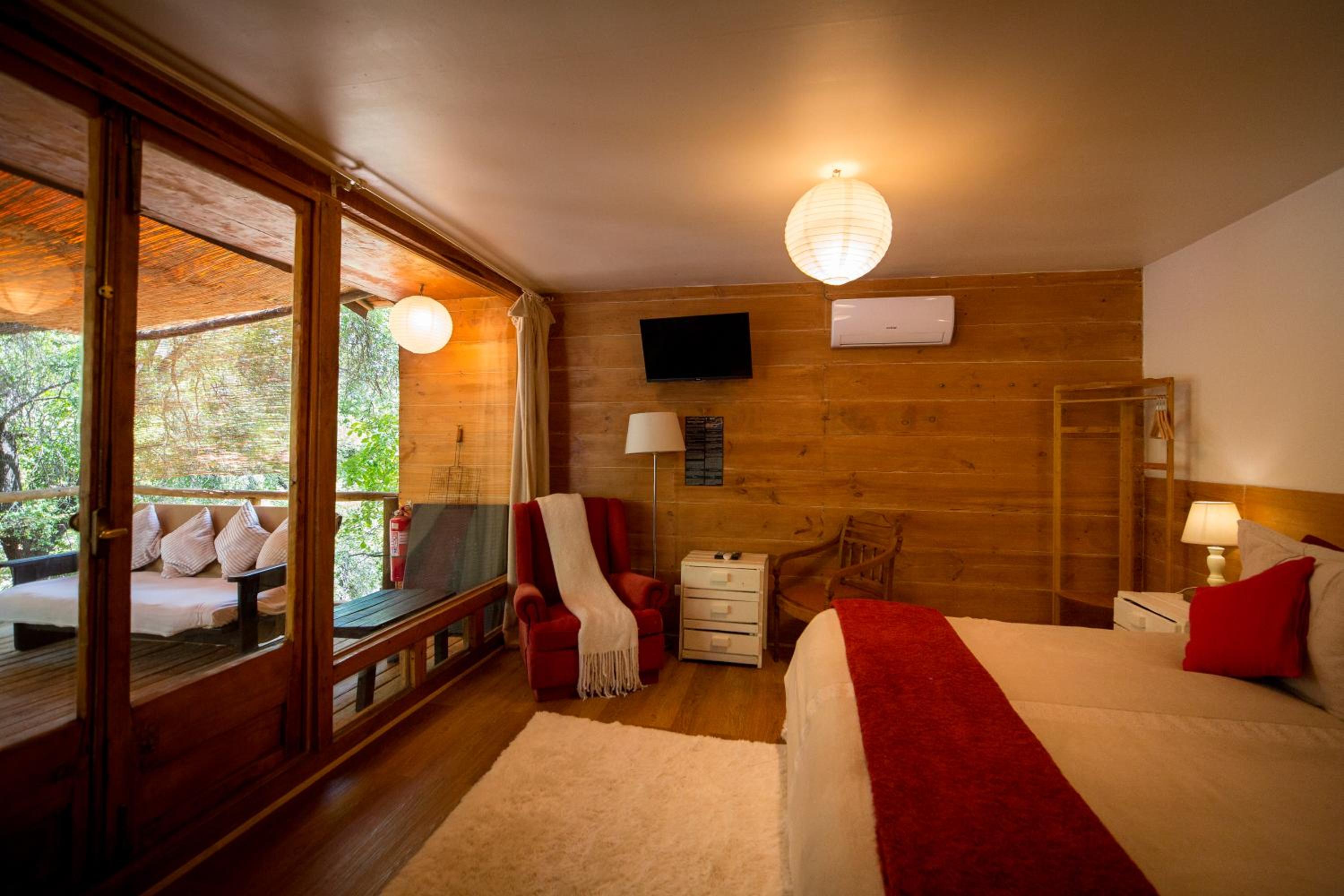 Deluxe Bungalow