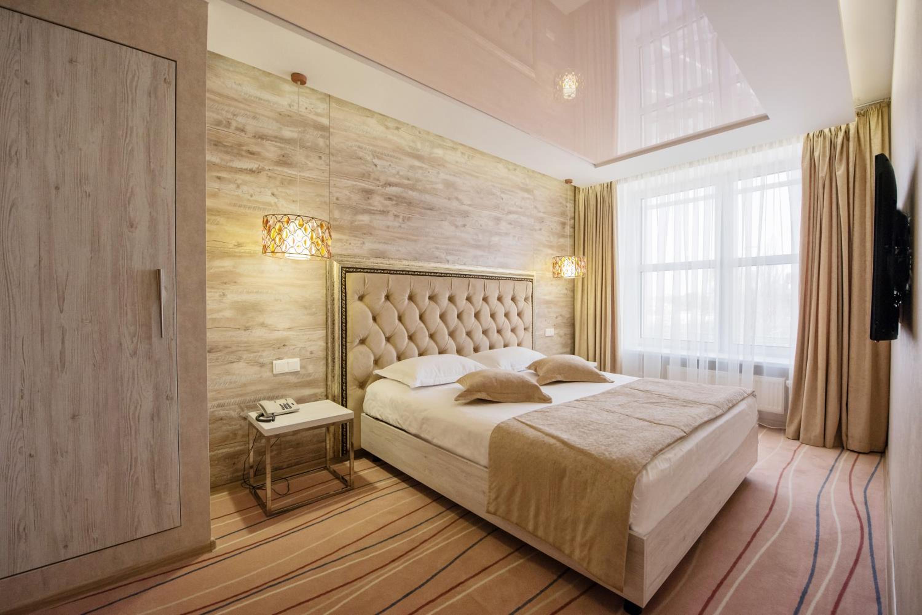 Suite photo 1