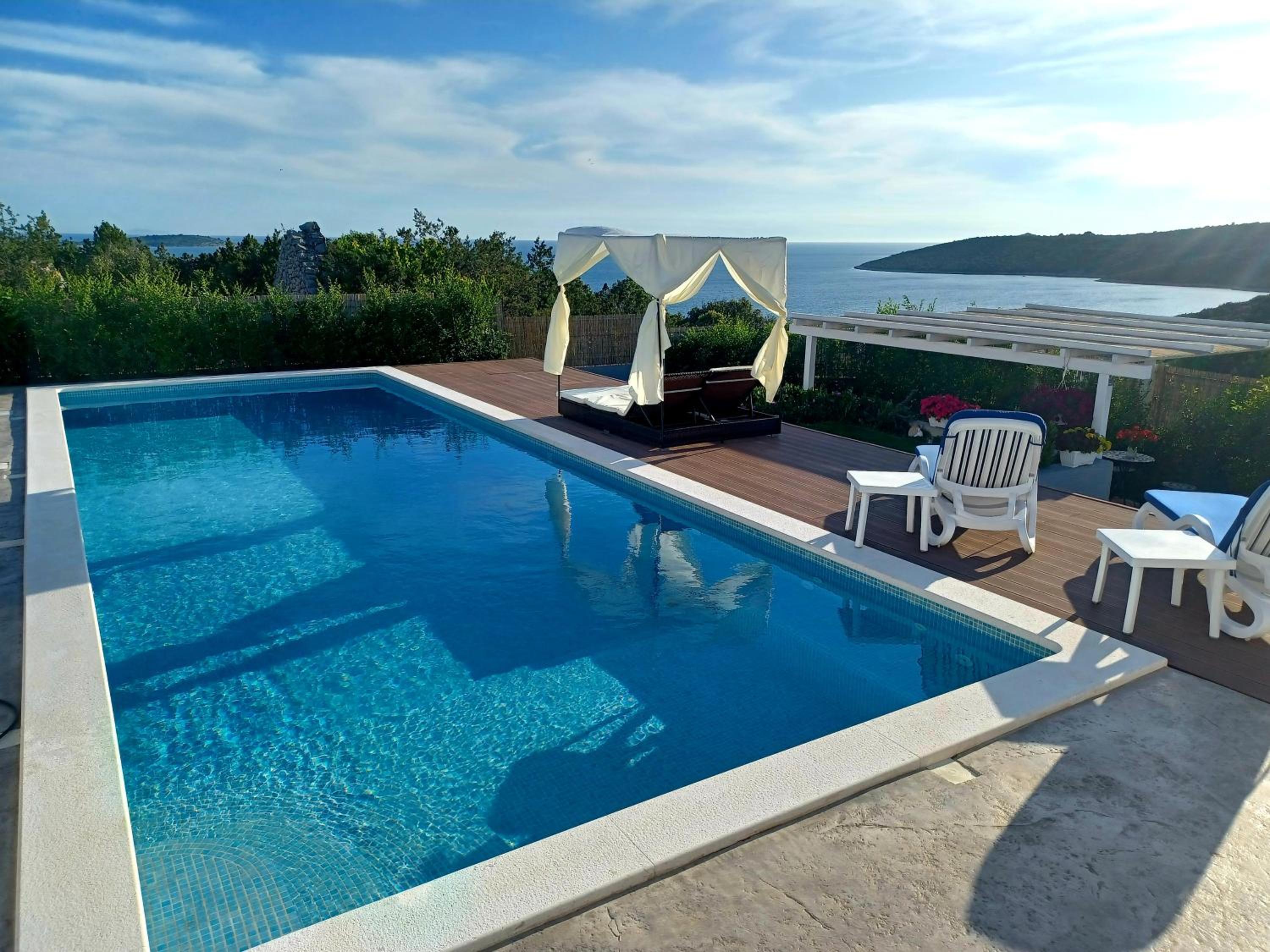 Three-Bedroom Villa photo 3