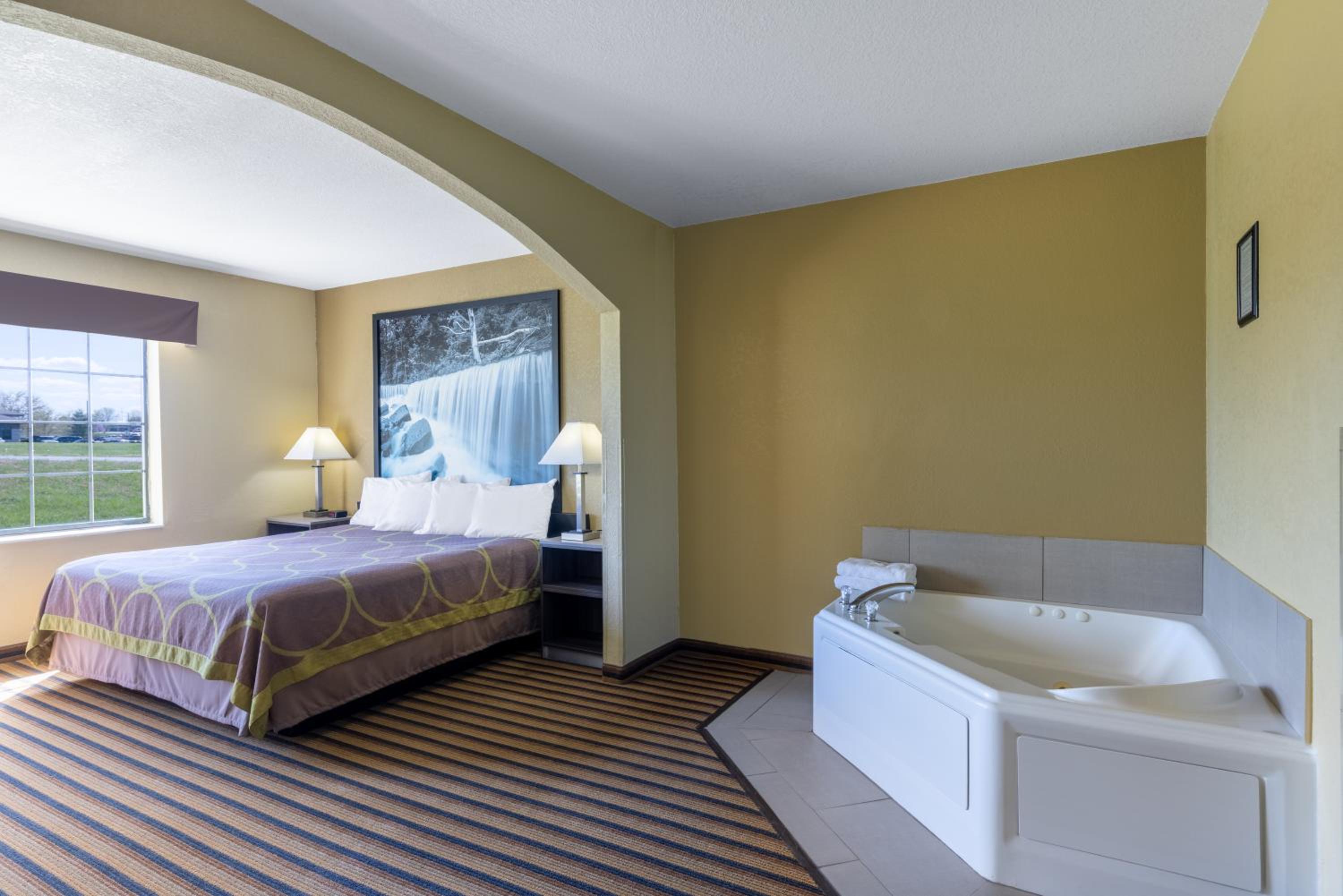 King Studio Suite - Non-Smoking - Photo 1