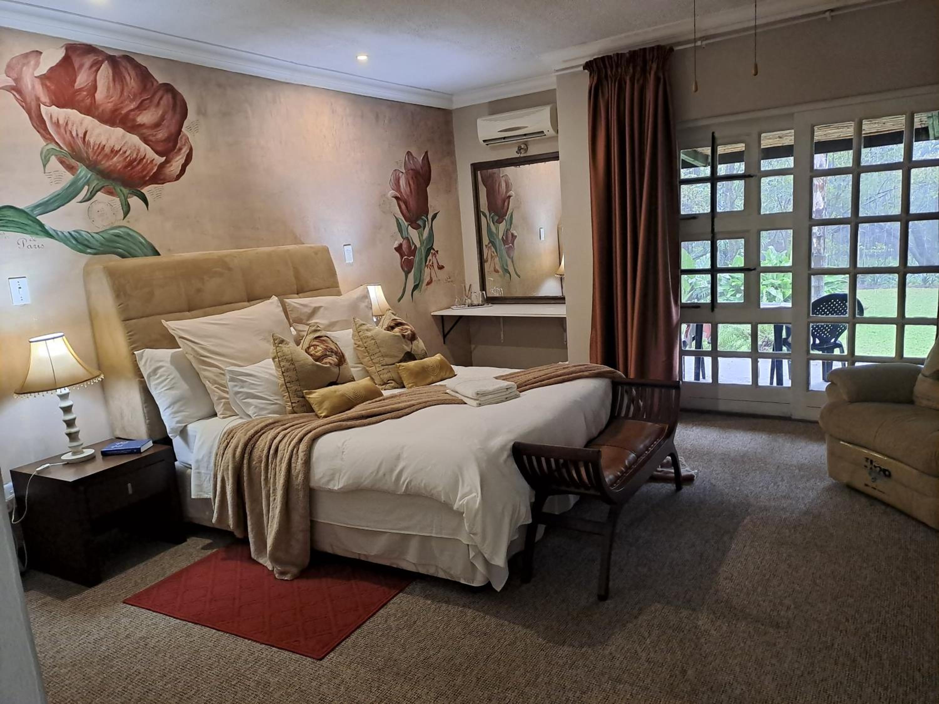 King Suite - Photo 7