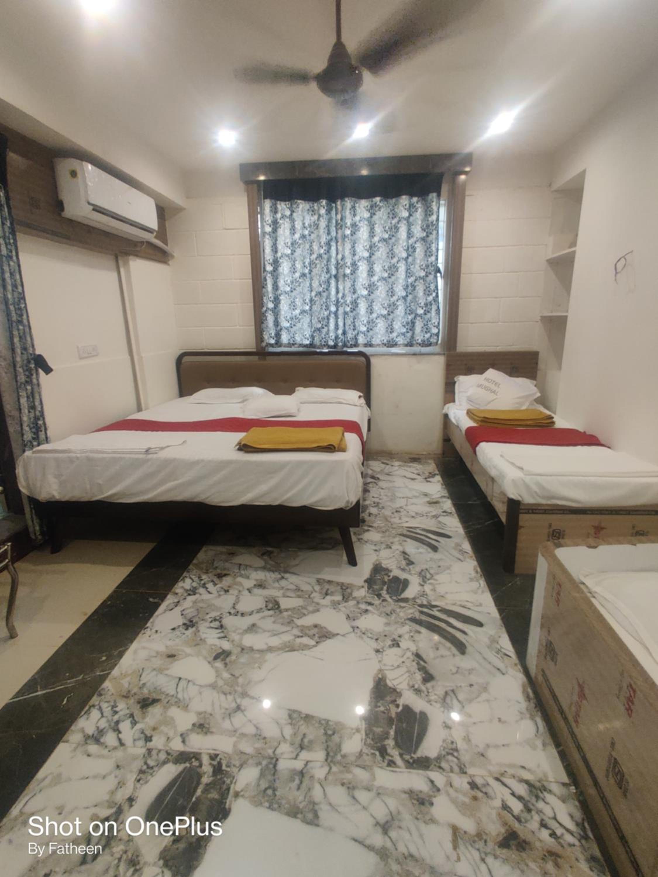 Double or Twin Room photo 3
