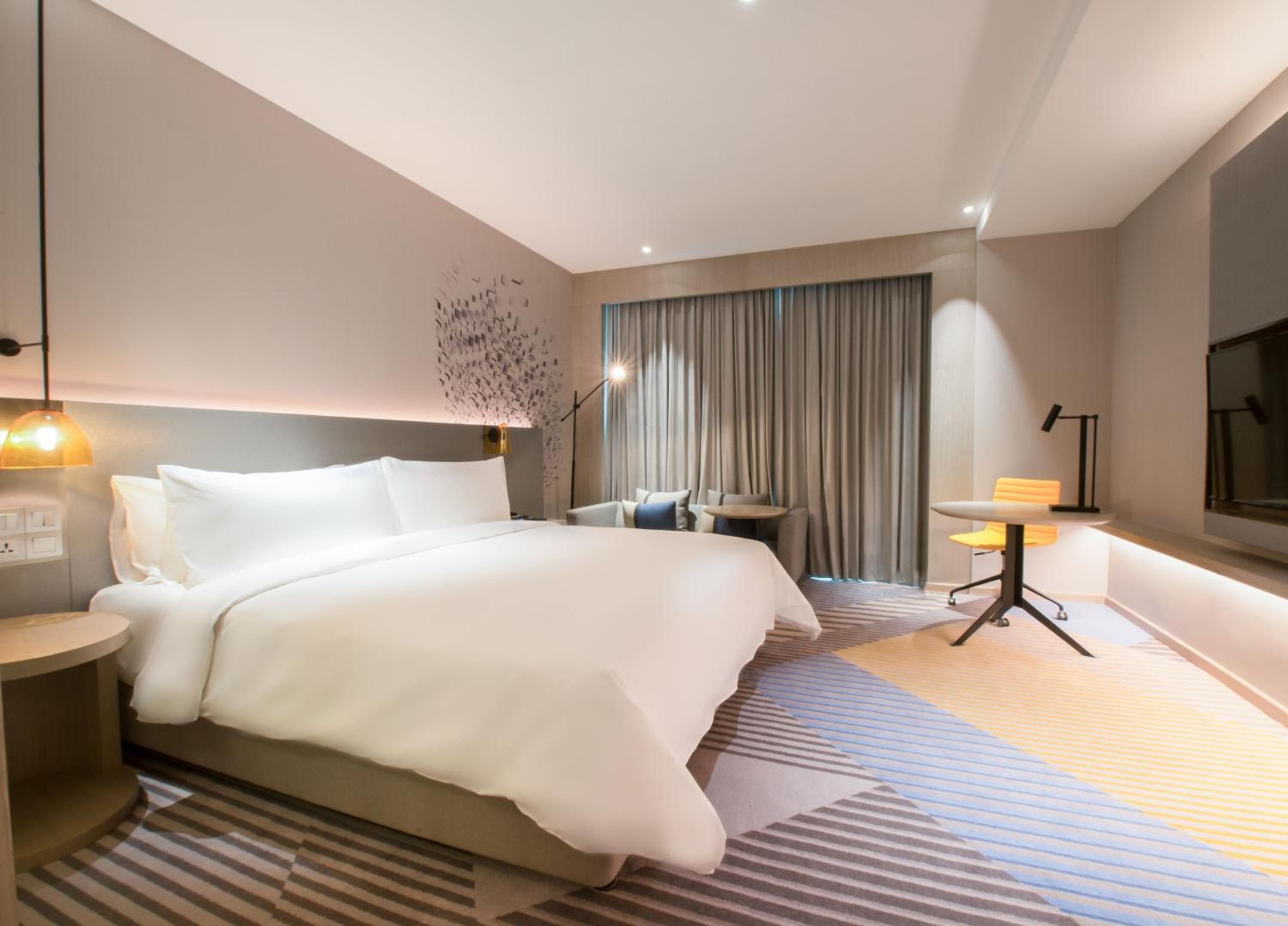 Premium King Room