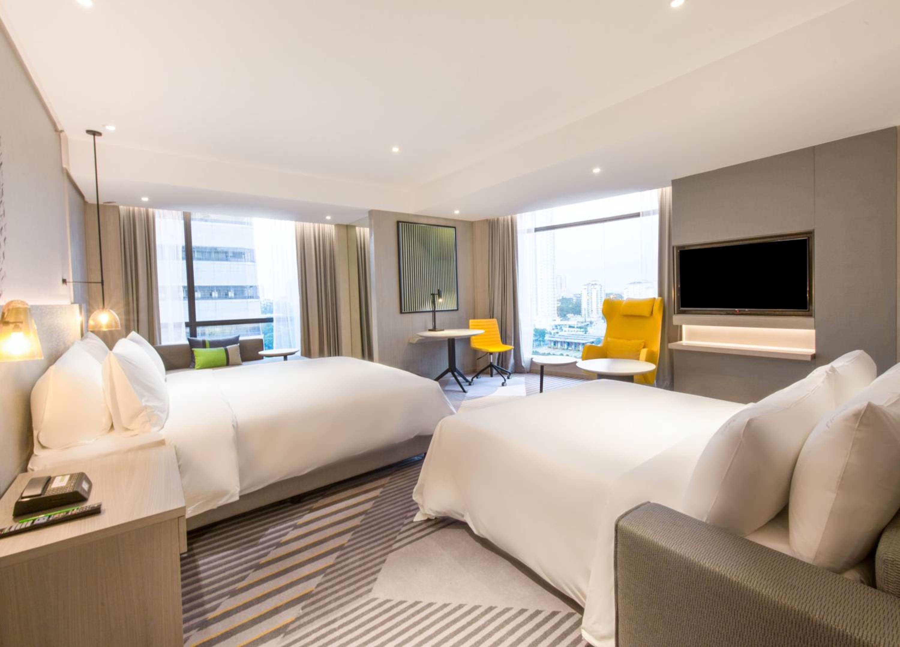 King Suite with Sofa Bed and Sea View