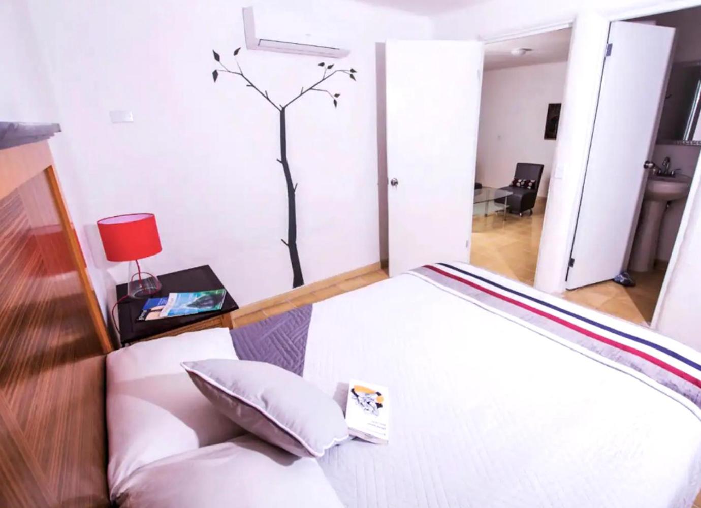 Deluxe Suite photo 1