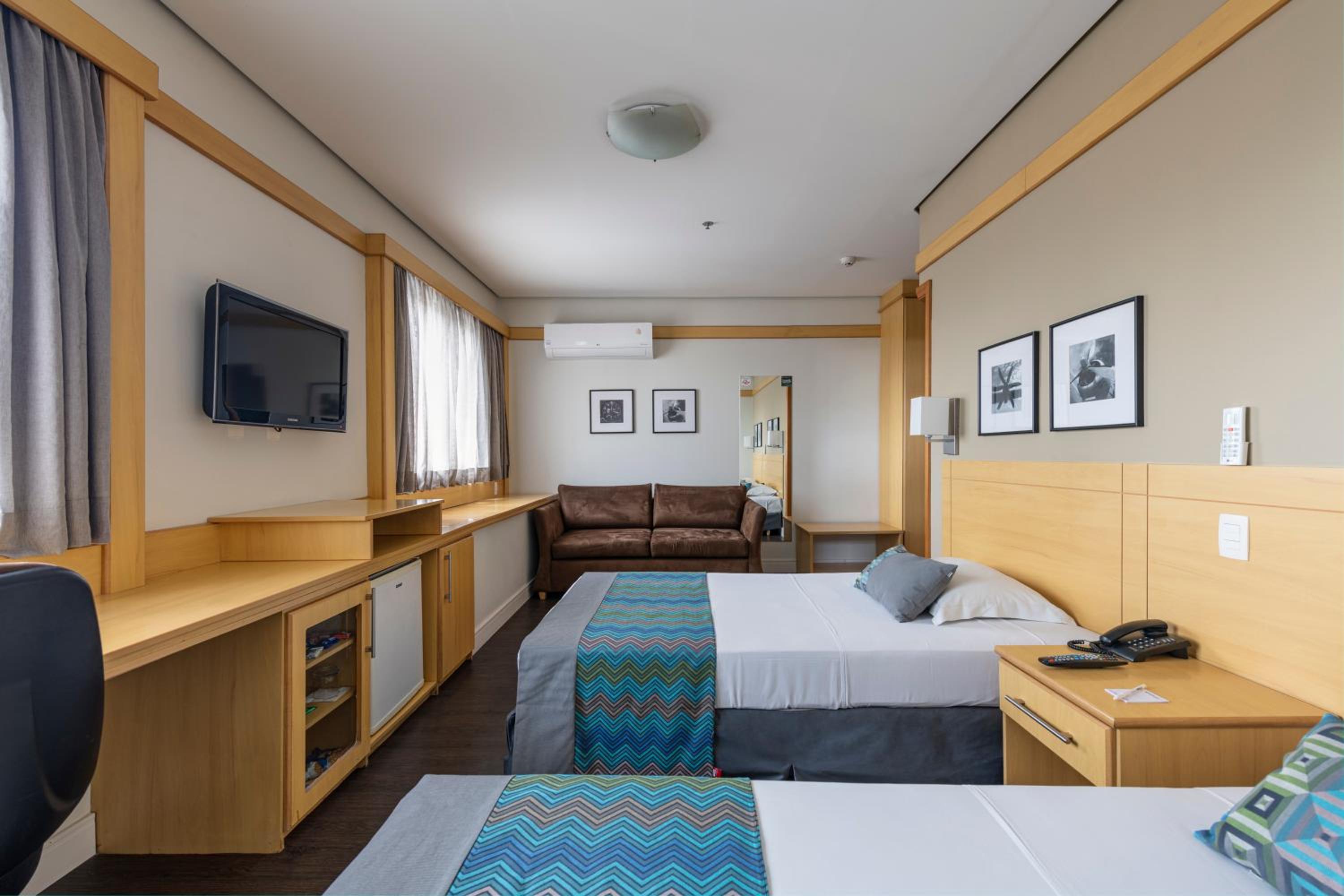 Luxury Twin Room - Photo 1