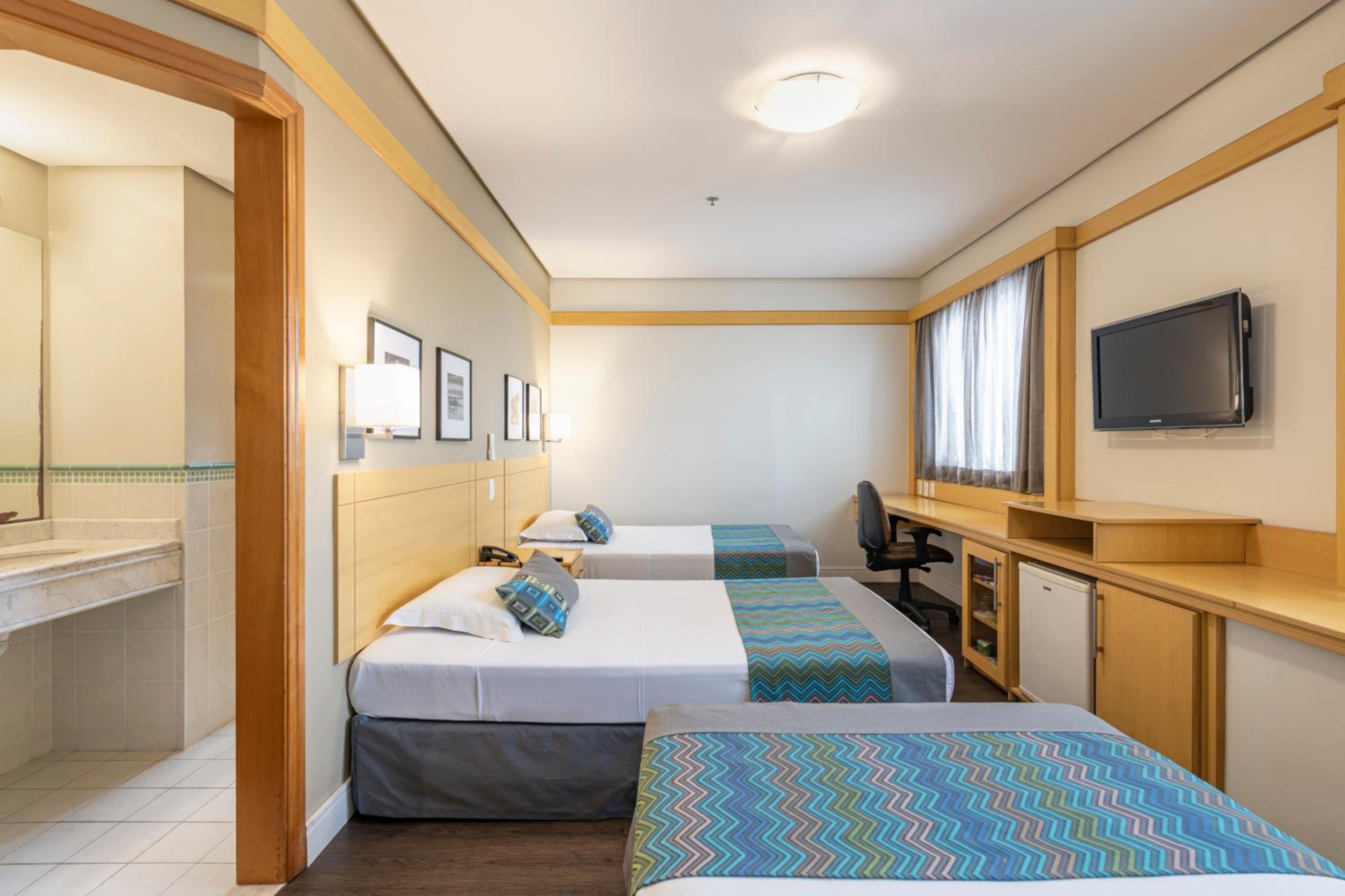 Standard Triple Room - Photo 1