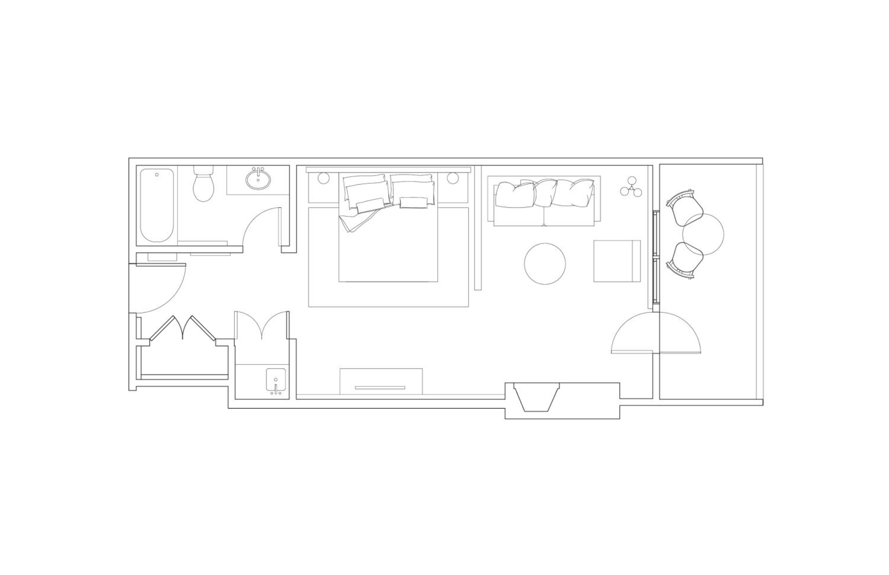 King Junior Suite with Balcony photo 3
