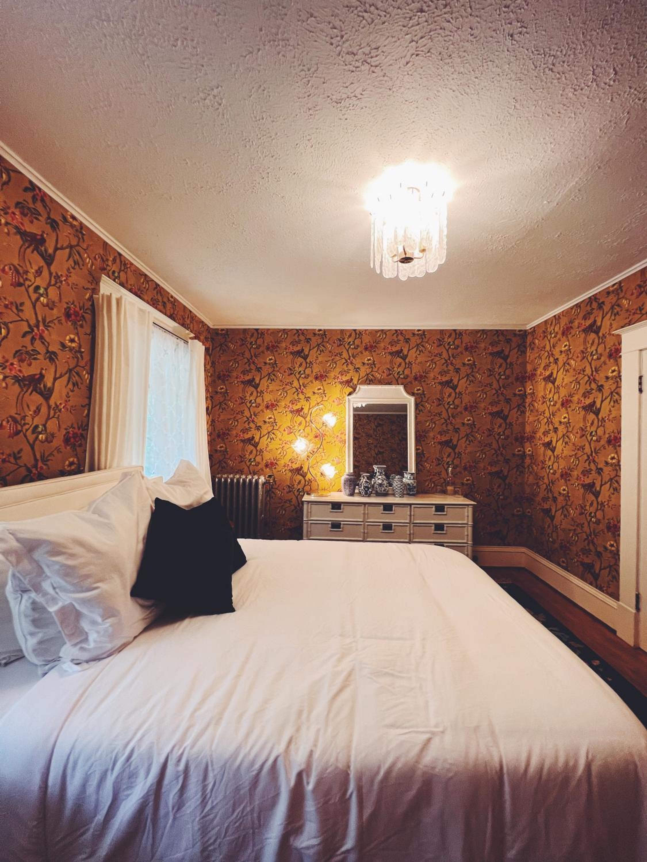 Double Room with Shared Bathroom photo 2