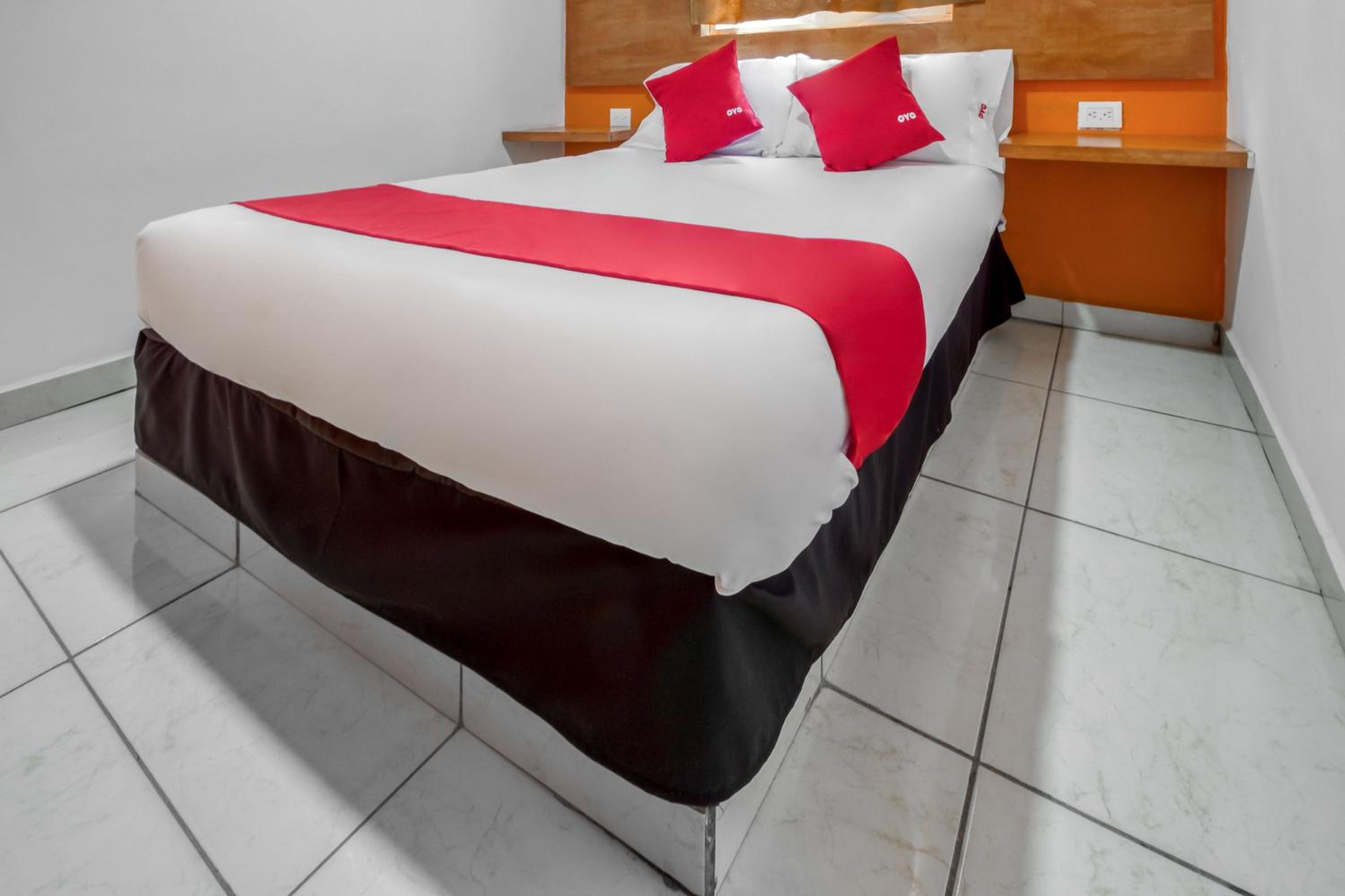 Standard Two Beds - Photo 10