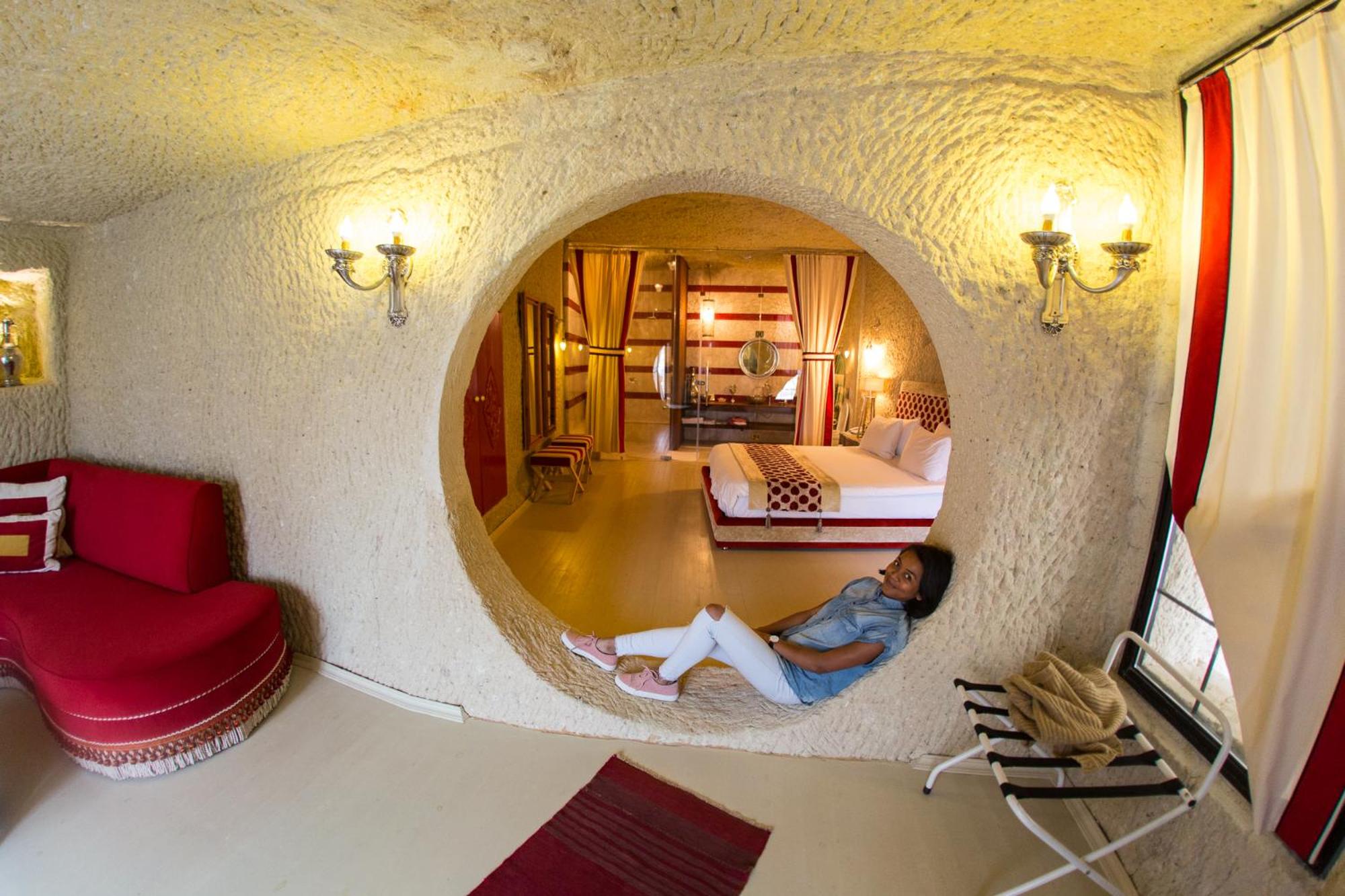 Superior Suite - Photo 5