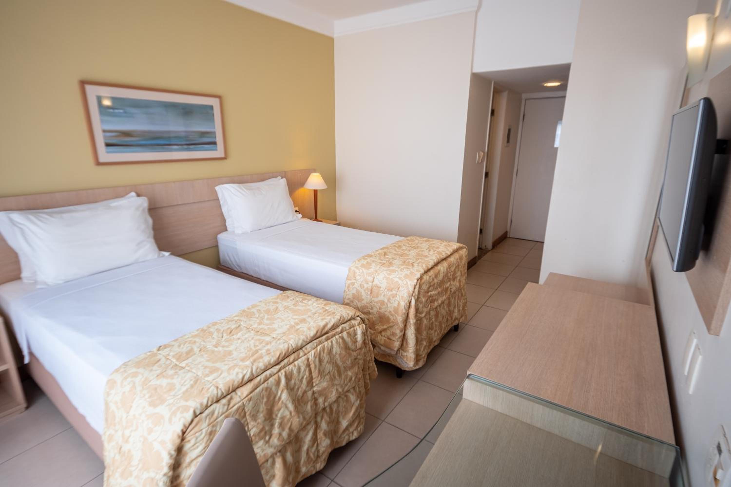 Standard Single Room - Photo 2