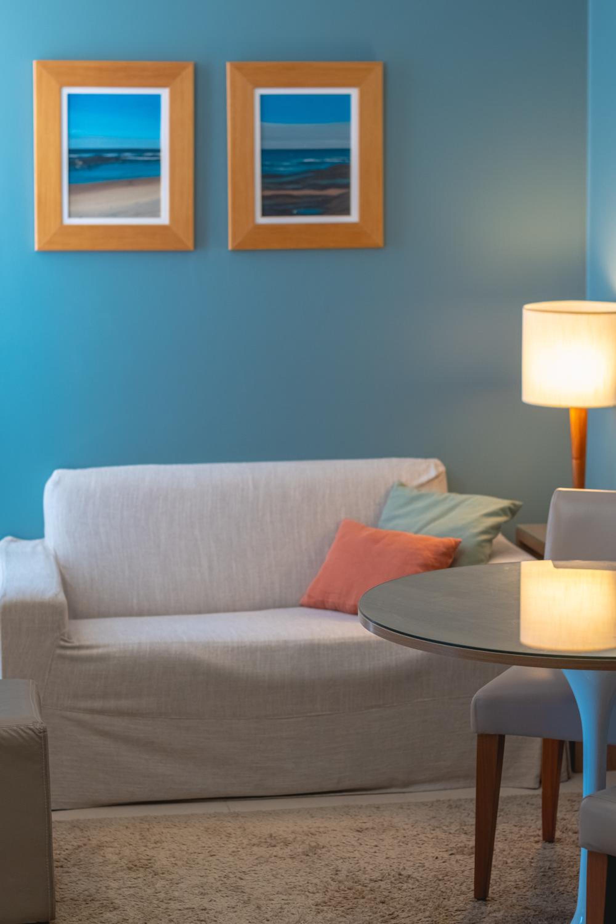 Executive Suite - Photo 4