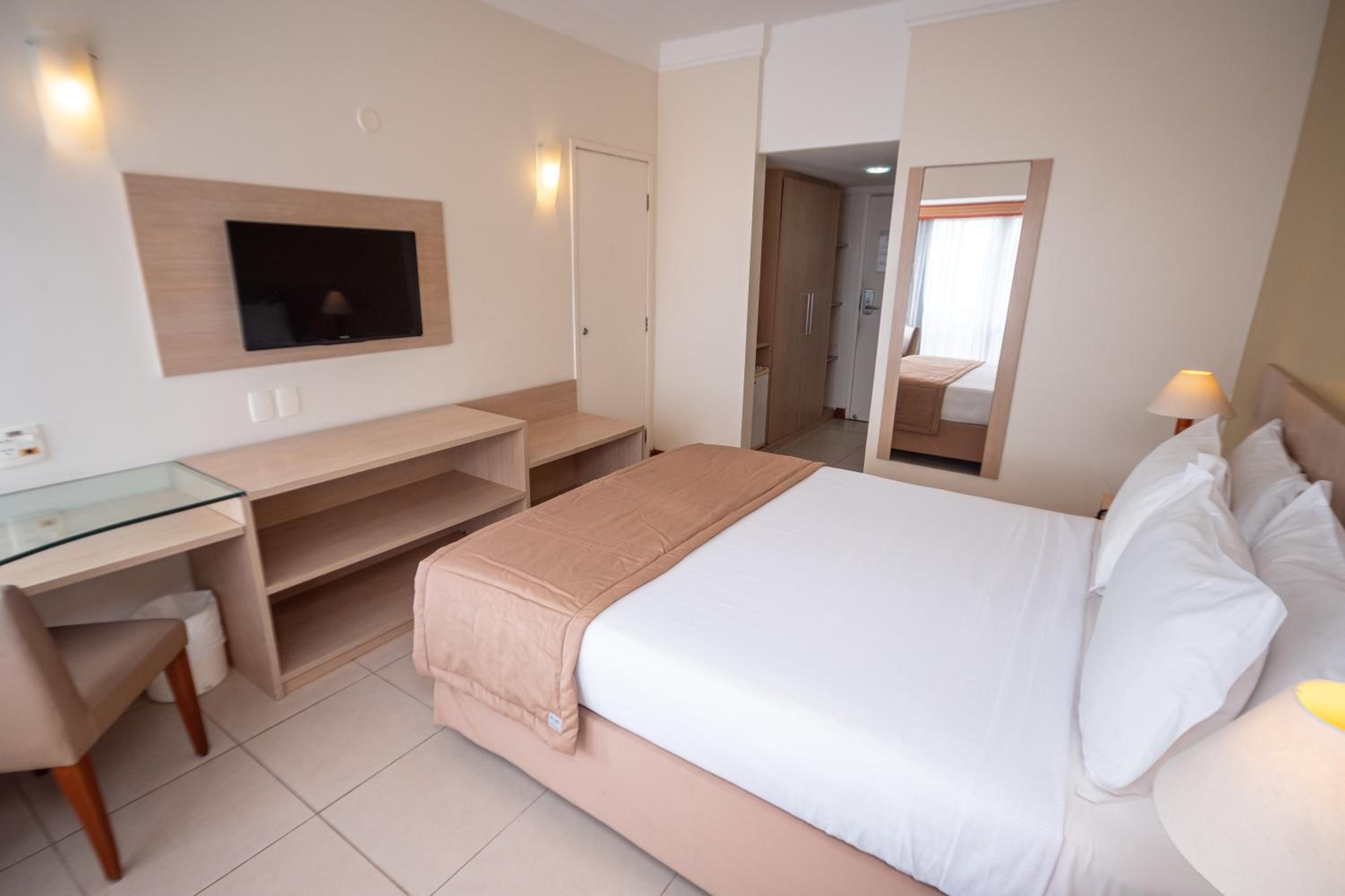 Standard Double Room - Photo 5