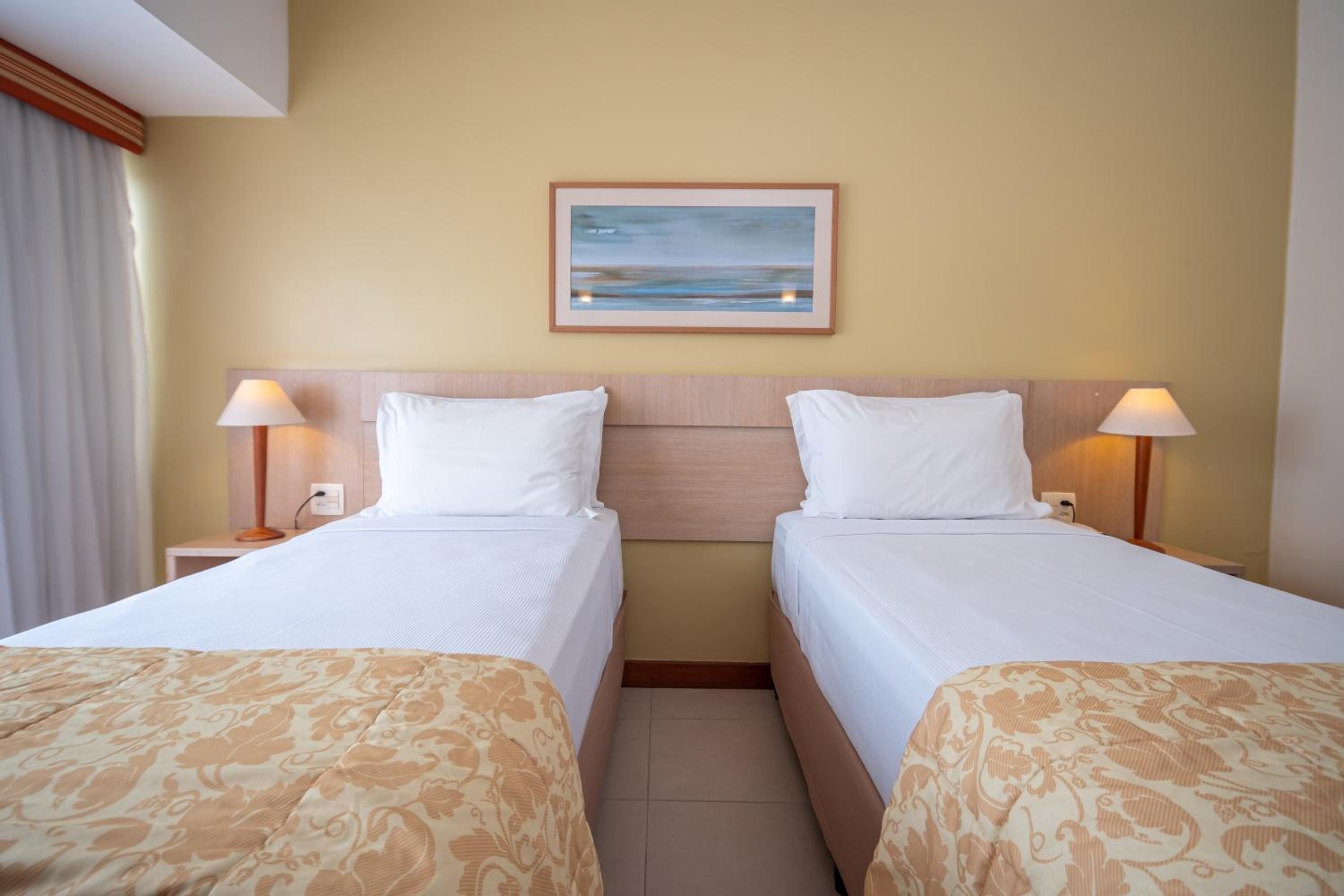 Standard Twin Room - Photo 1