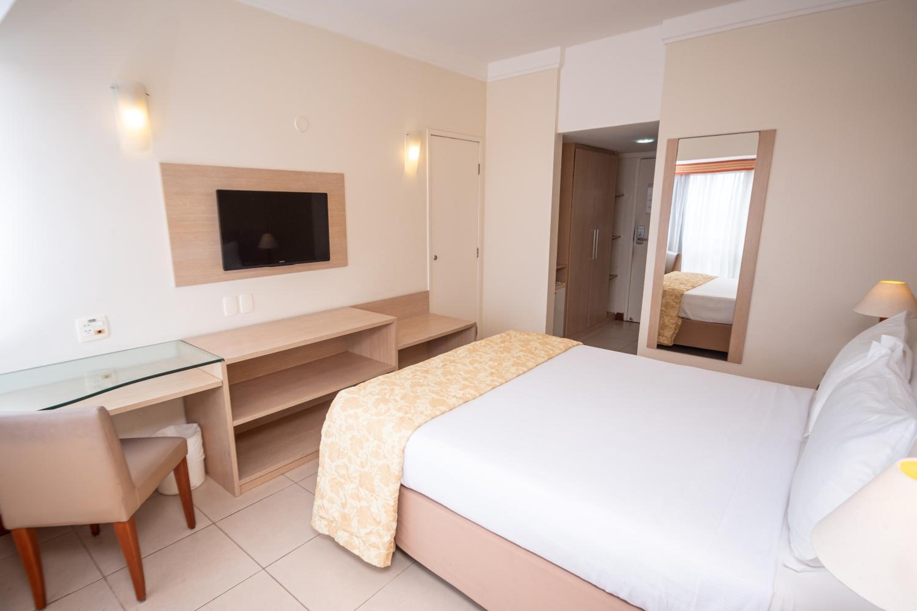 Standard Double Room - Photo 3