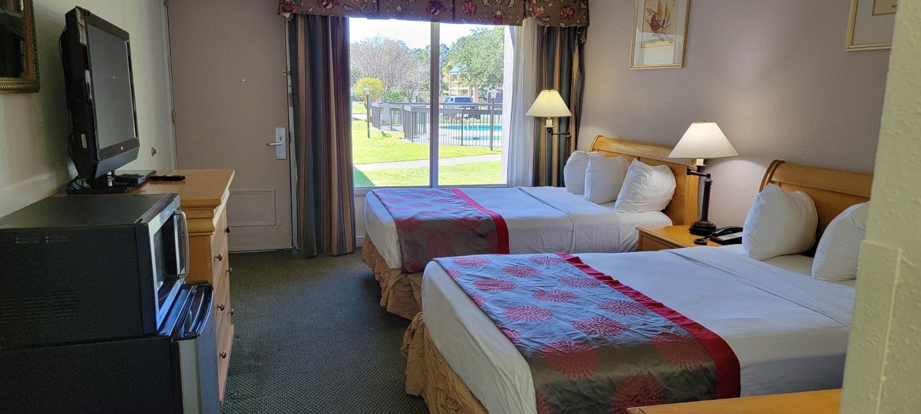 2 Double Beds, One Bedroom, Non-Smoking photo 2