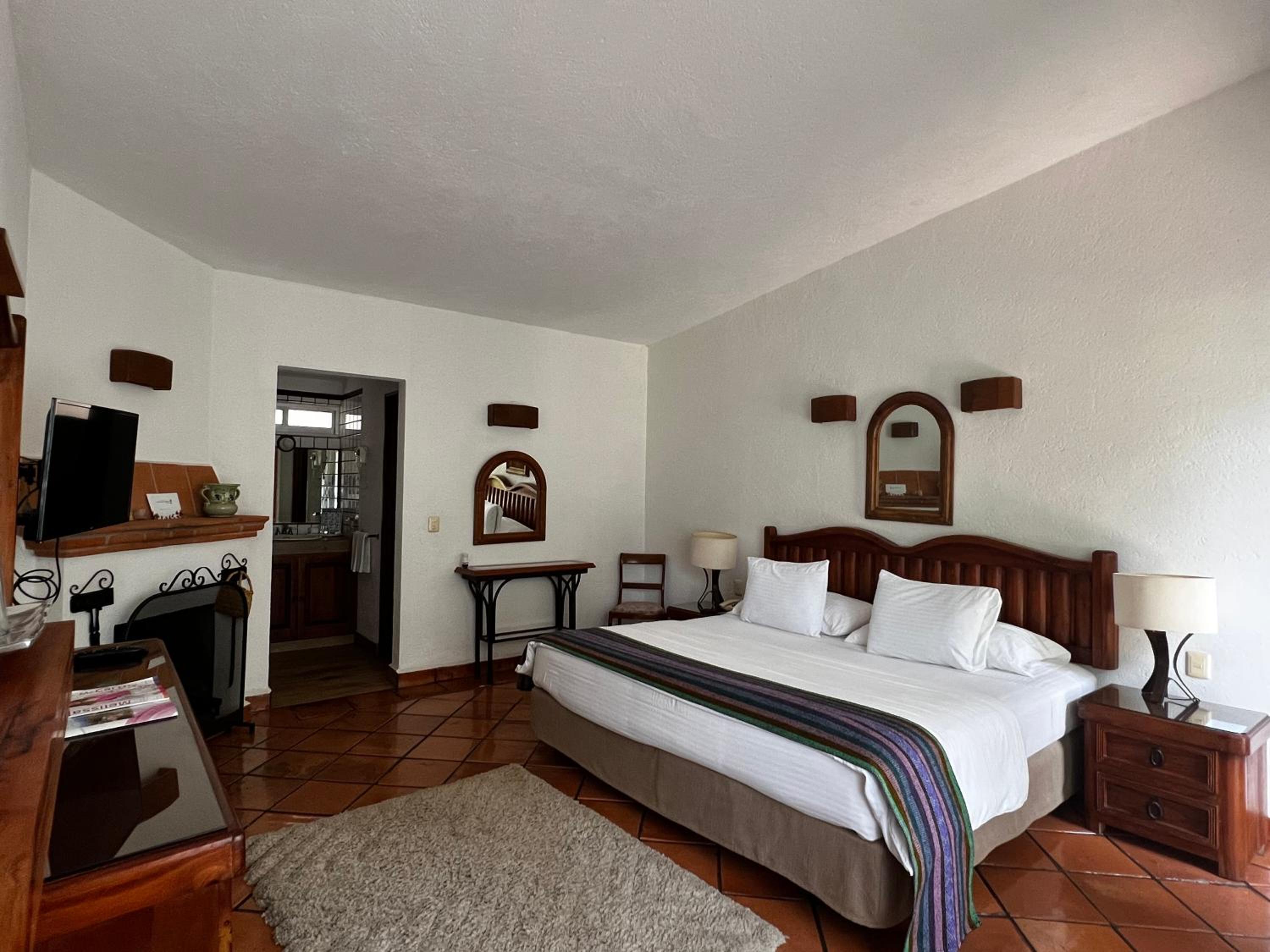 Double Room - Photo 5