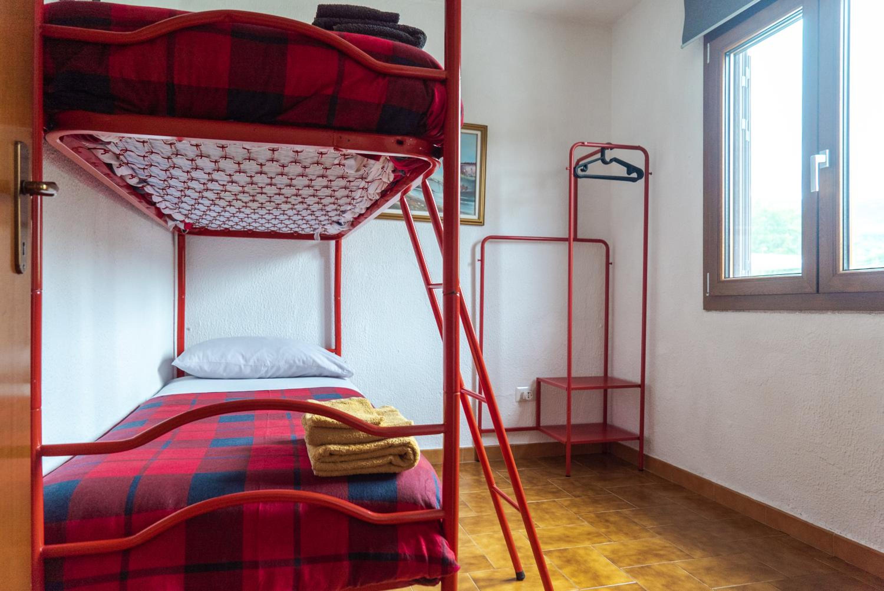 Two-Bedroom House - Photo 10