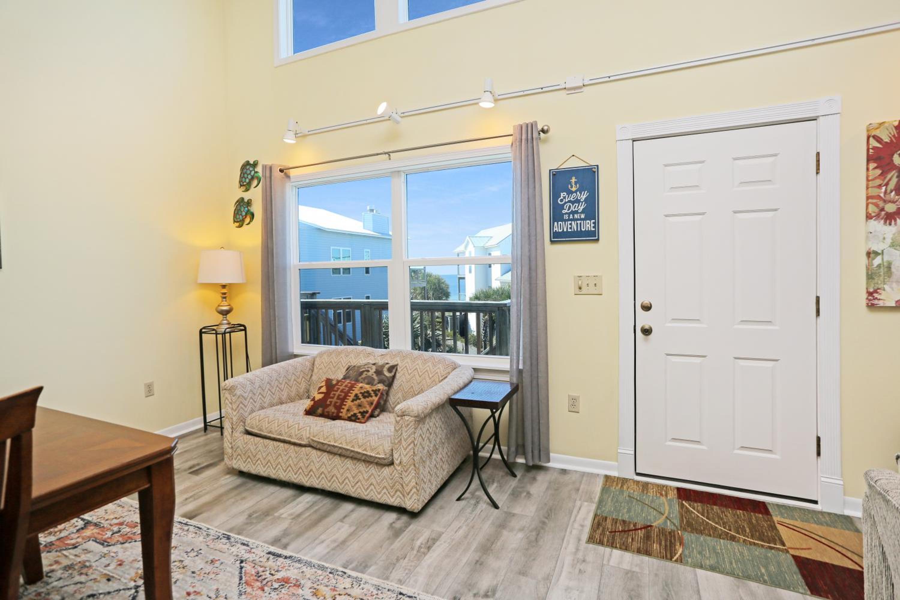Three-Bedroom Townhouse photo 1