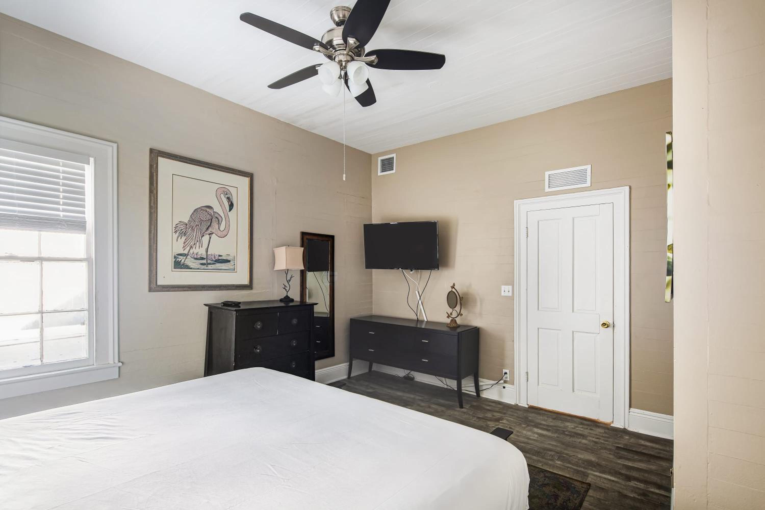 Apartment - Photo 19