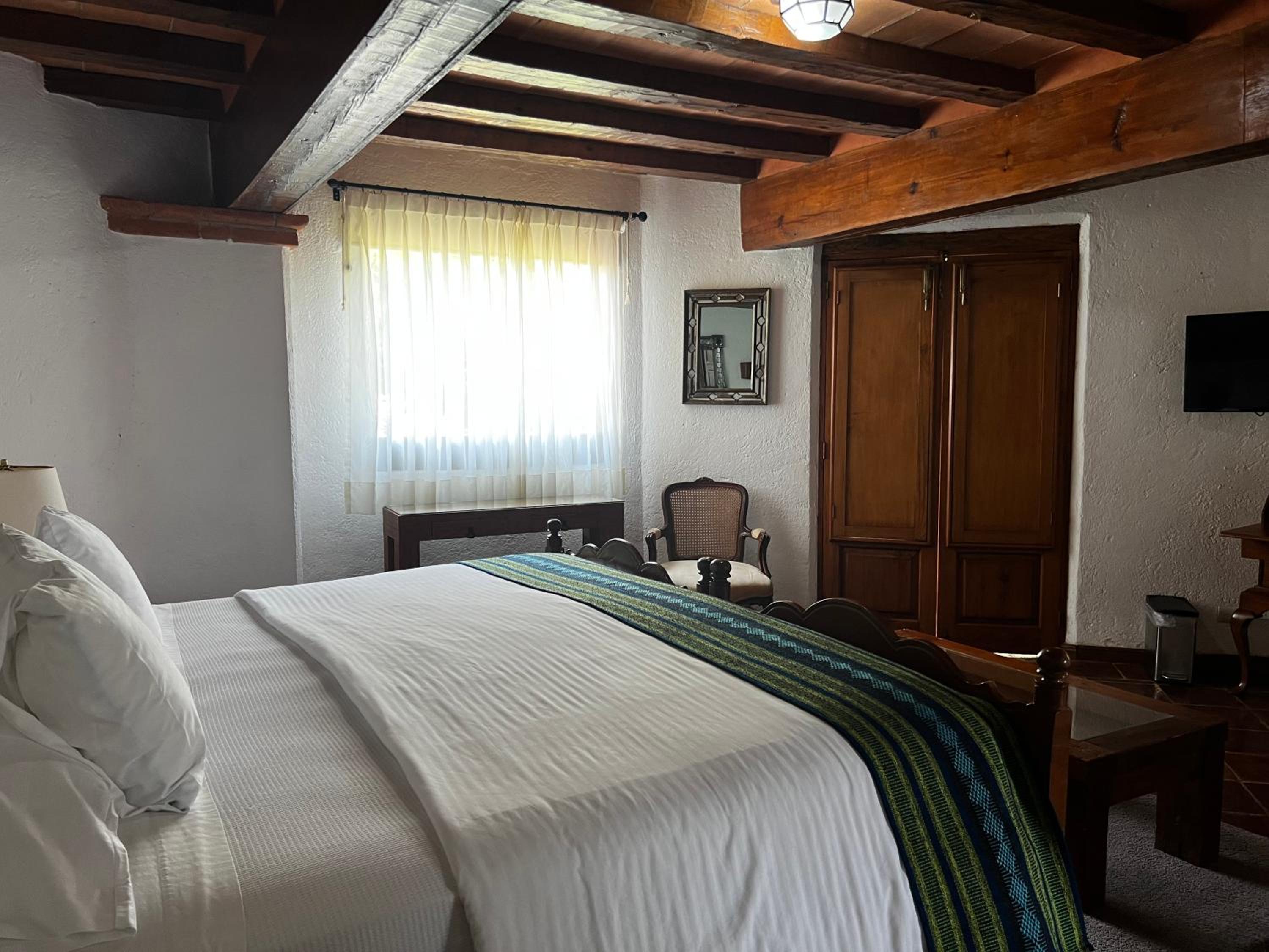 Double Room - Photo 5