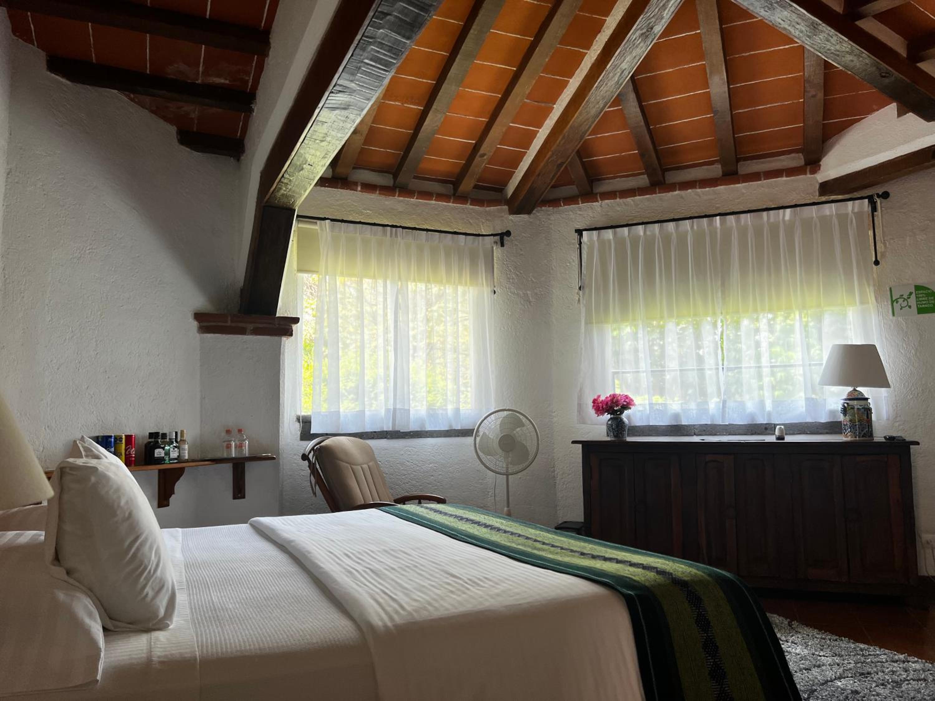 Queen Room - Photo 1