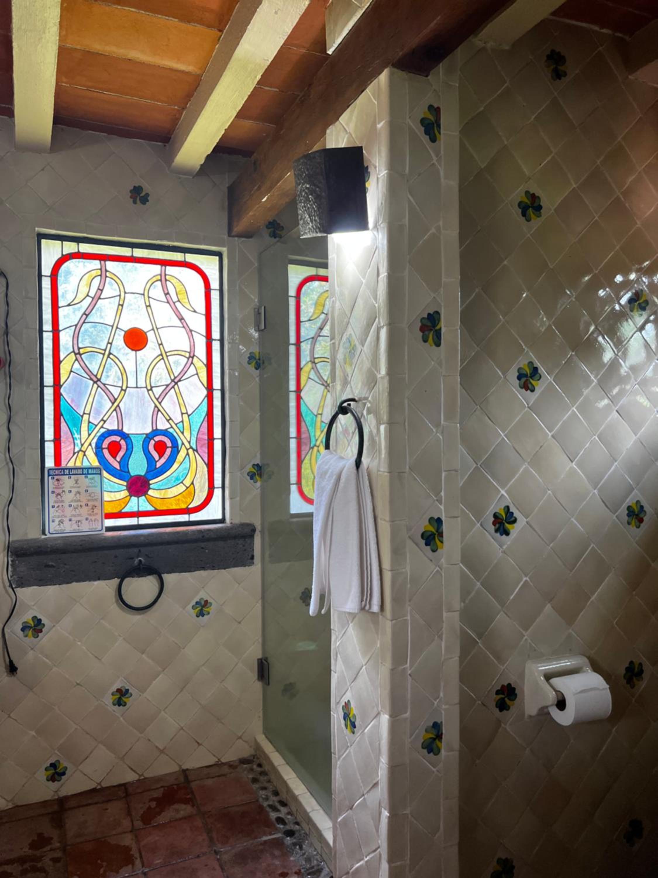 Queen Room - Photo 12